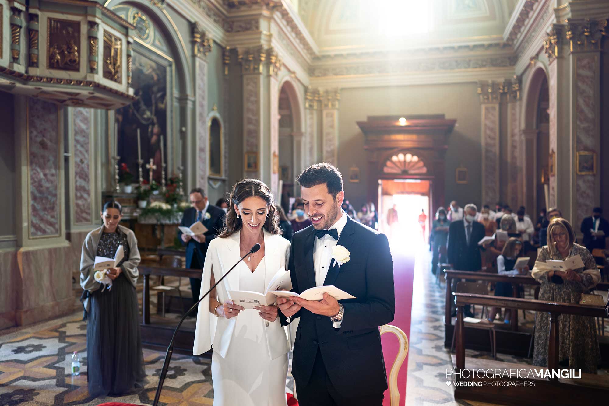 025 fotografo matrimonio reportage wedding rito religioso chiesa rossino calolziocorte lecco lago como 025 fotografo matrimonio reportage wedding rito religioso chiesa rossino calolziocorte lecco lago como