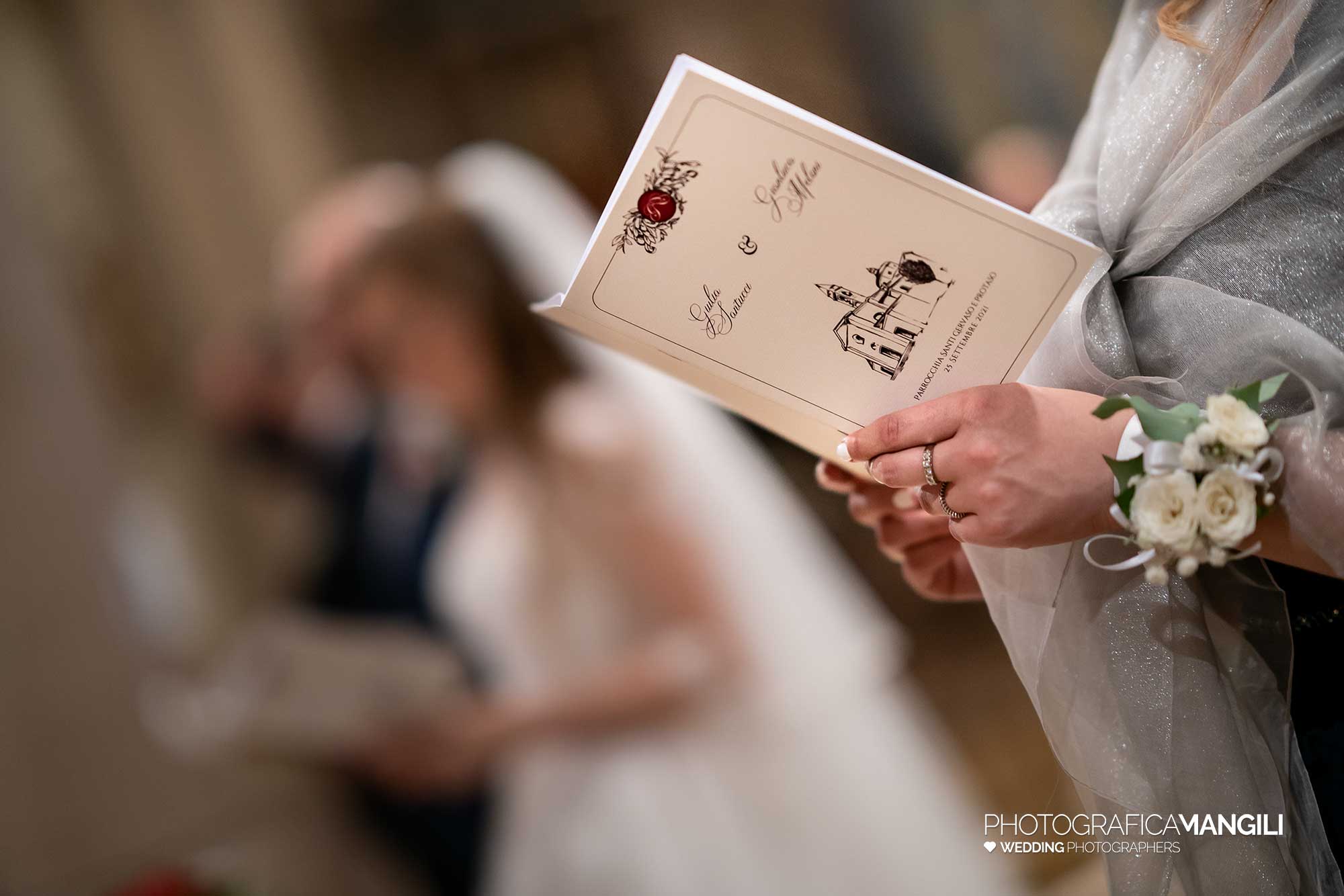 025 fotografo matrimonio reportage wedding sposi libretto chiesa cerimonia religiosa milano 025 fotografo matrimonio reportage wedding sposi libretto chiesa cerimonia religiosa milano