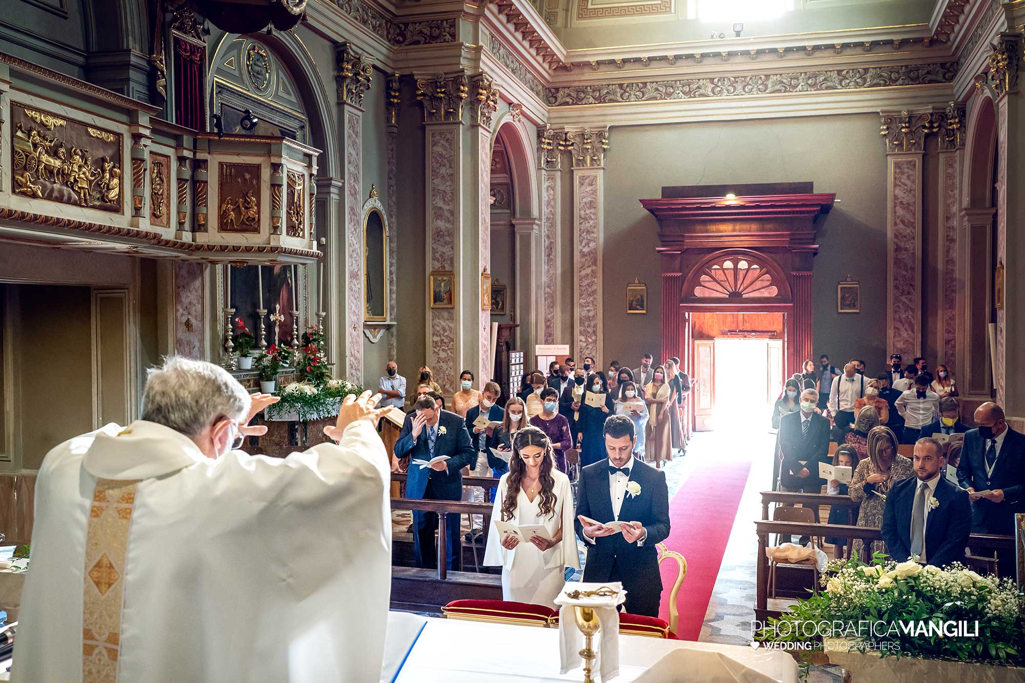 029 fotografo matrimonio reportage wedding sposi rito religioso chiesa castello rossino calolziocorte lecco lago como 029 fotografo matrimonio reportage wedding sposi rito religioso chiesa castello rossino calolziocorte lecco lago como
