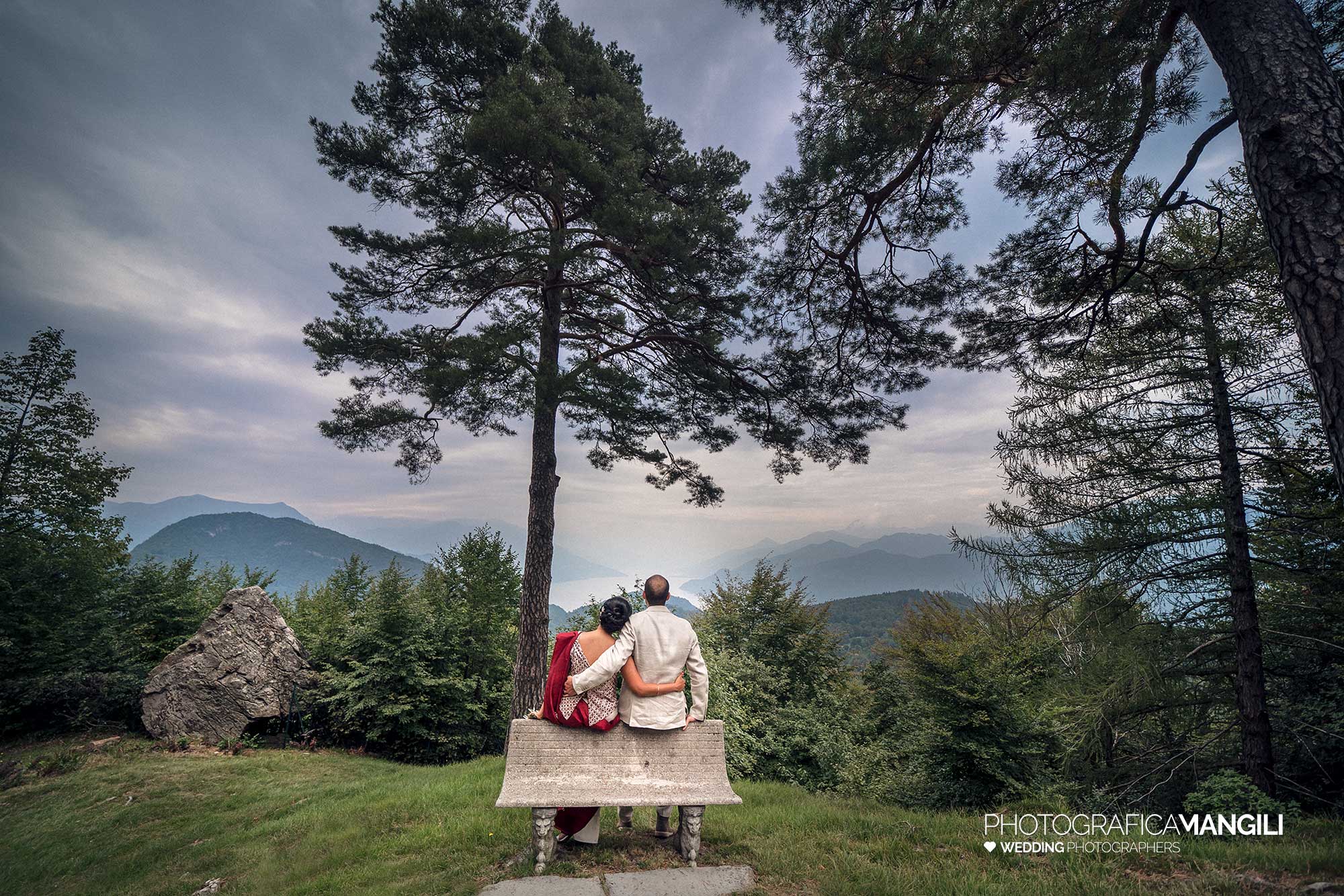 033 fotografo matrimonio reportage wedding sposi orizzonte ritratto villa pietraluna bellagio como 033 fotografo matrimonio reportage wedding sposi orizzonte ritratto villa pietraluna bellagio como