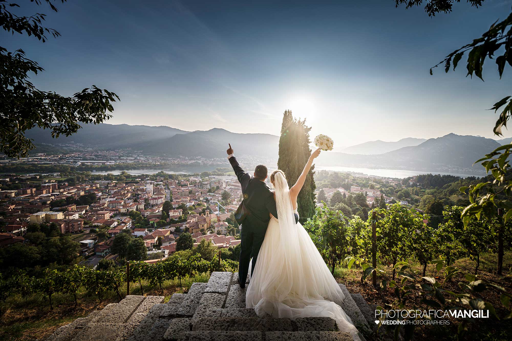 033 fotografo matrimonio reportage wedding sposi panorama castello rossino calolziocorte lecco lago como 033 fotografo matrimonio reportage wedding sposi panorama castello rossino calolziocorte lecco lago como