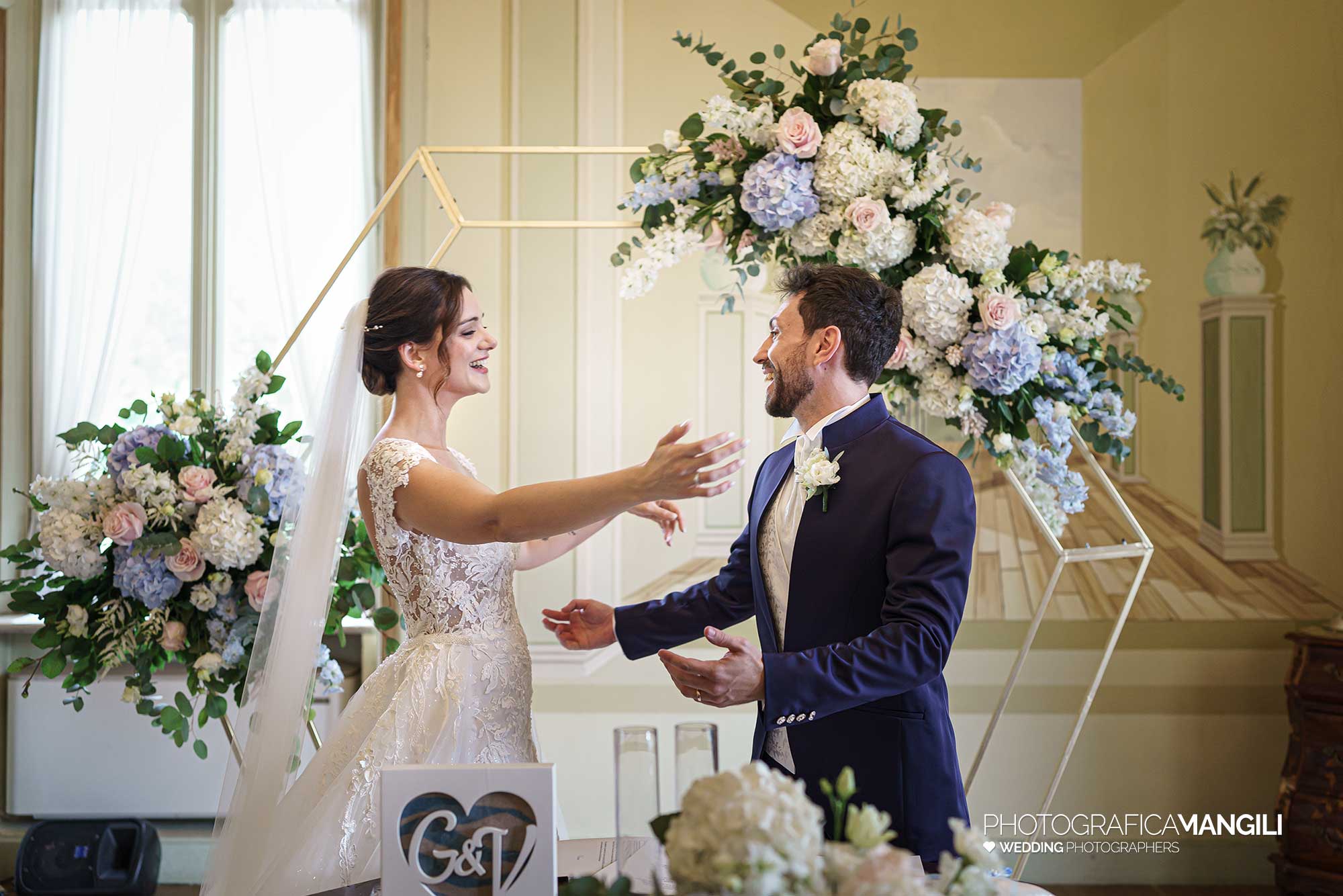 033 fotografo matrimonio reportage wedding sposi rito civile villa ex magni rizzoli canzo como 033 fotografo matrimonio reportage wedding sposi rito civile villa ex magni rizzoli canzo como