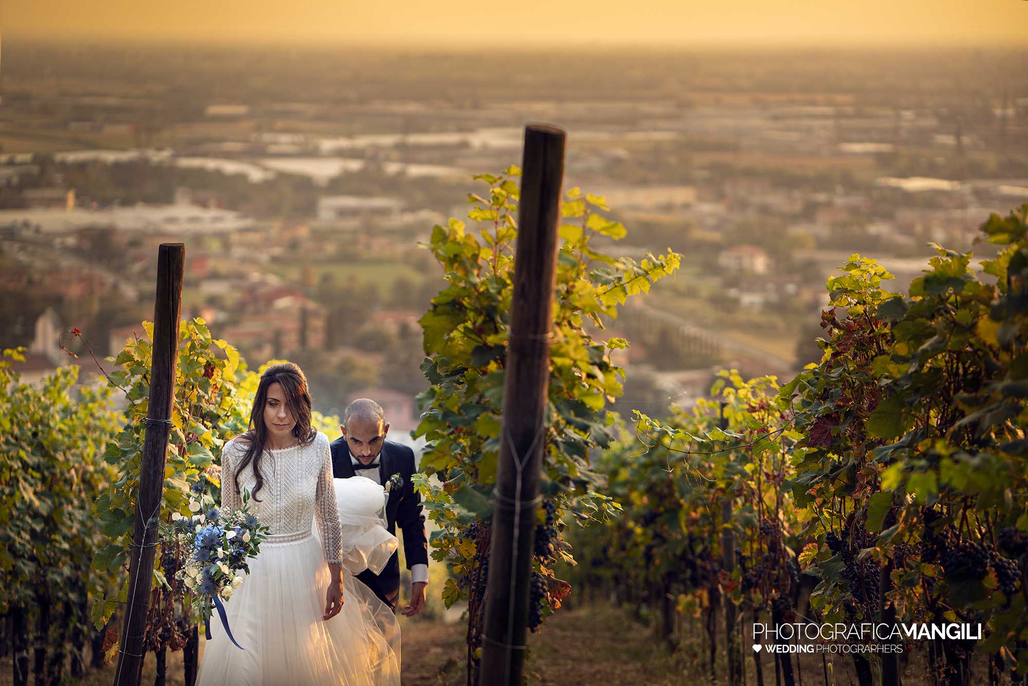 034 fotografo matrimonio reportage wedding sposi vigneto ritratto castello degli angeli carobbio degli angeli bergamo 034 fotografo matrimonio reportage wedding sposi vigneto ritratto castello degli angeli carobbio degli angeli bergamo