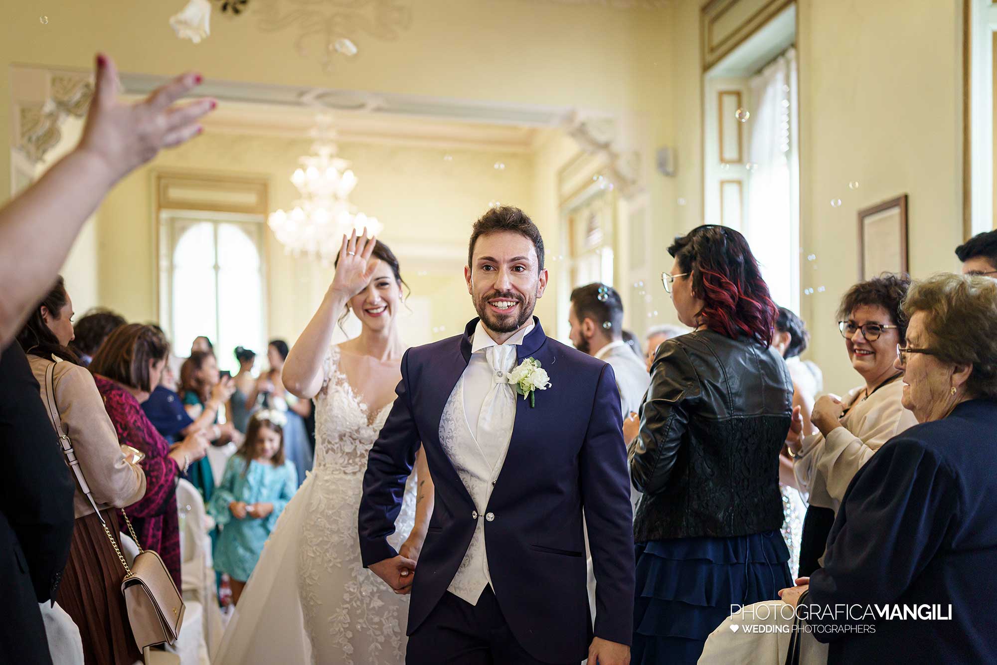 035 fotografo matrimonio reportage wedding sposi rito civile villa ex magni rizzoli canzo como 035 fotografo matrimonio reportage wedding sposi rito civile villa ex magni rizzoli canzo como