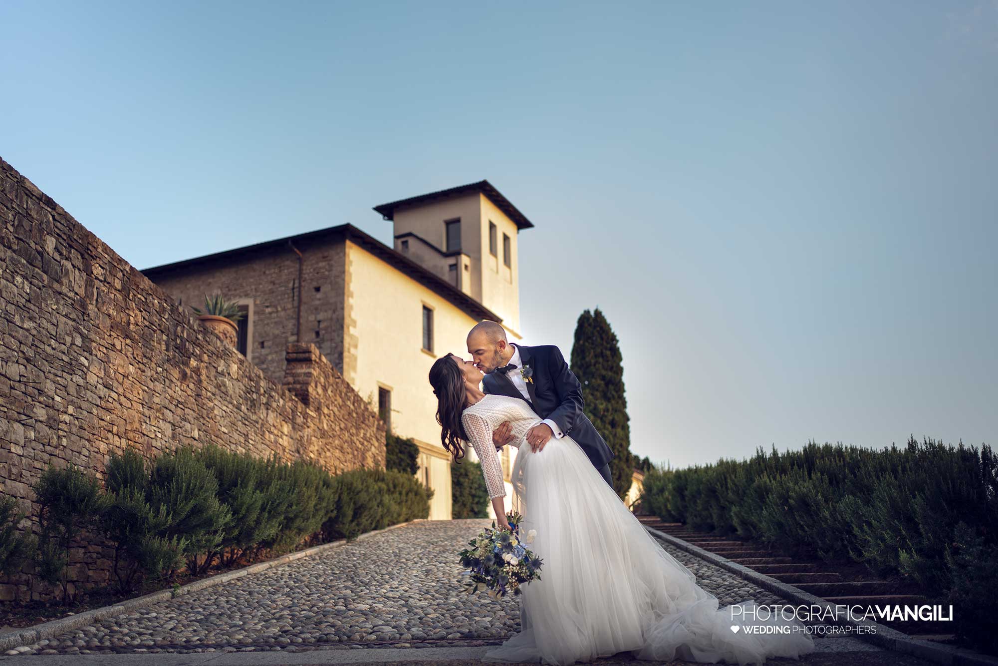 036 fotografo matrimonio reportage wedding sposi casquet ritratto castello degli angeli carobbio degli angeli bergamo 036 fotografo matrimonio reportage wedding sposi casquet ritratto castello degli angeli carobbio degli angeli bergamo
