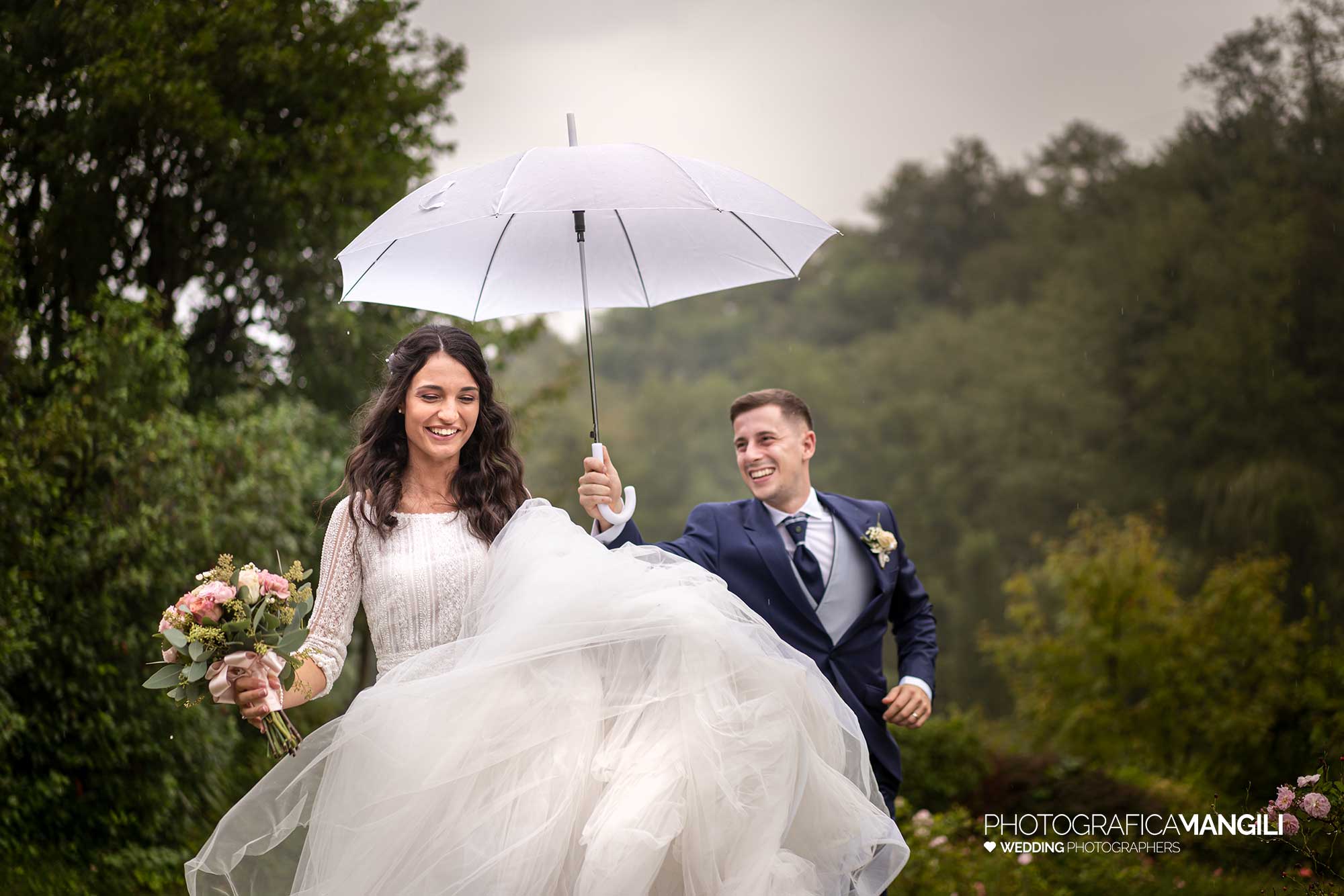 037 fotografo matrimonio wedding reportage ritratto sposi giardino il fontanile gandosso bergamo 037 fotografo matrimonio wedding reportage ritratto sposi giardino il fontanile gandosso bergamo