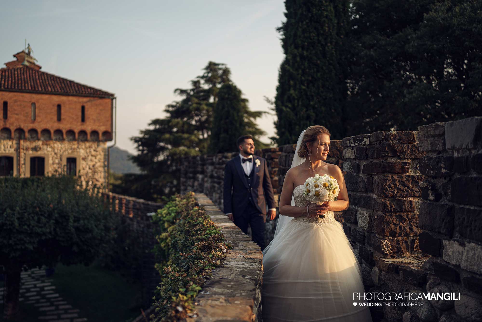 038 fotografo matrimonio reportage wedding sposi tramonto castello rossino calolziocorte lecco lago como 038 fotografo matrimonio reportage wedding sposi tramonto castello rossino calolziocorte lecco lago como