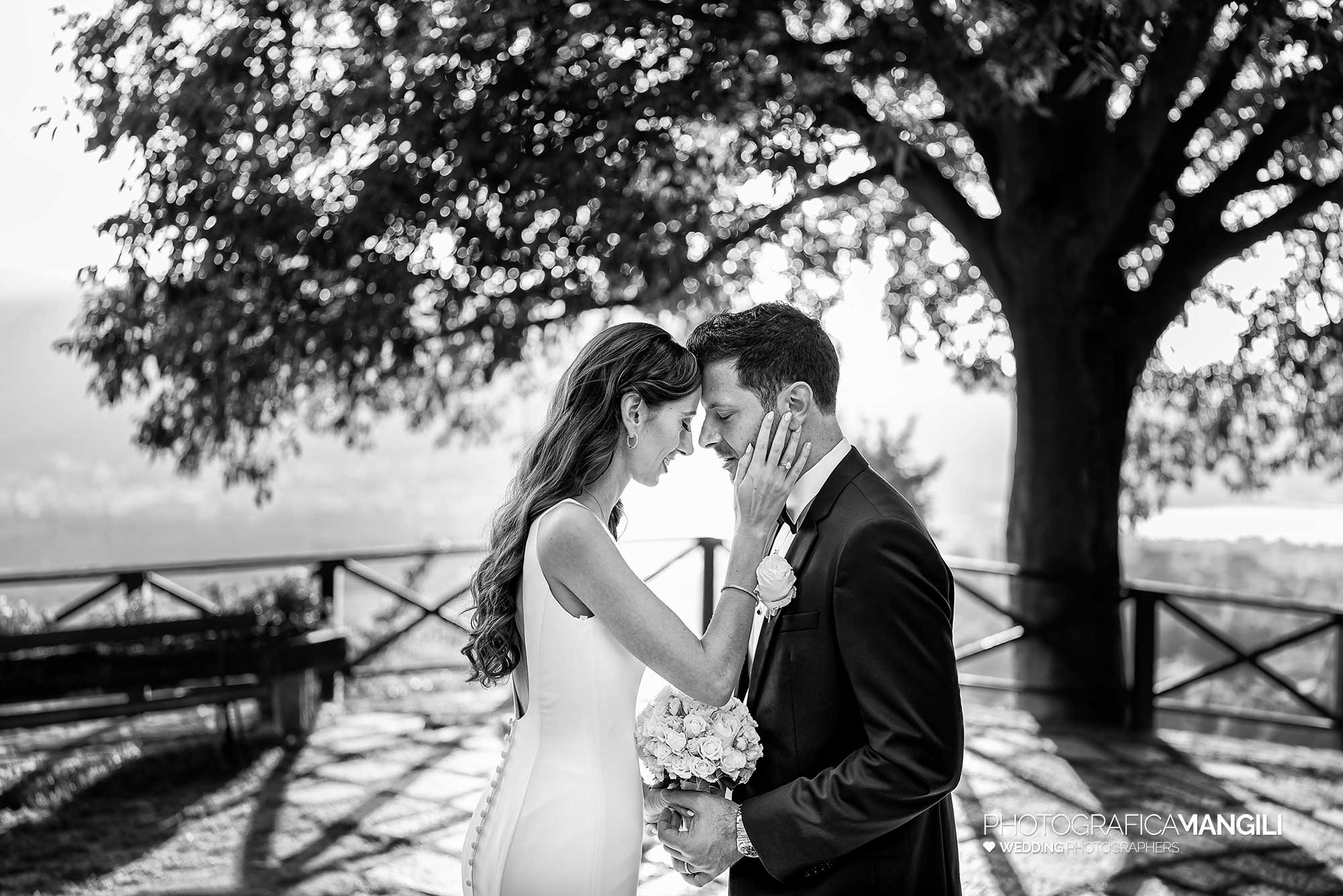 040 fotografo matrimonio reportage wedding ritratto sposi castello rossino calolziocorte lecco lago como 040 fotografo matrimonio reportage wedding ritratto sposi castello rossino calolziocorte lecco lago como