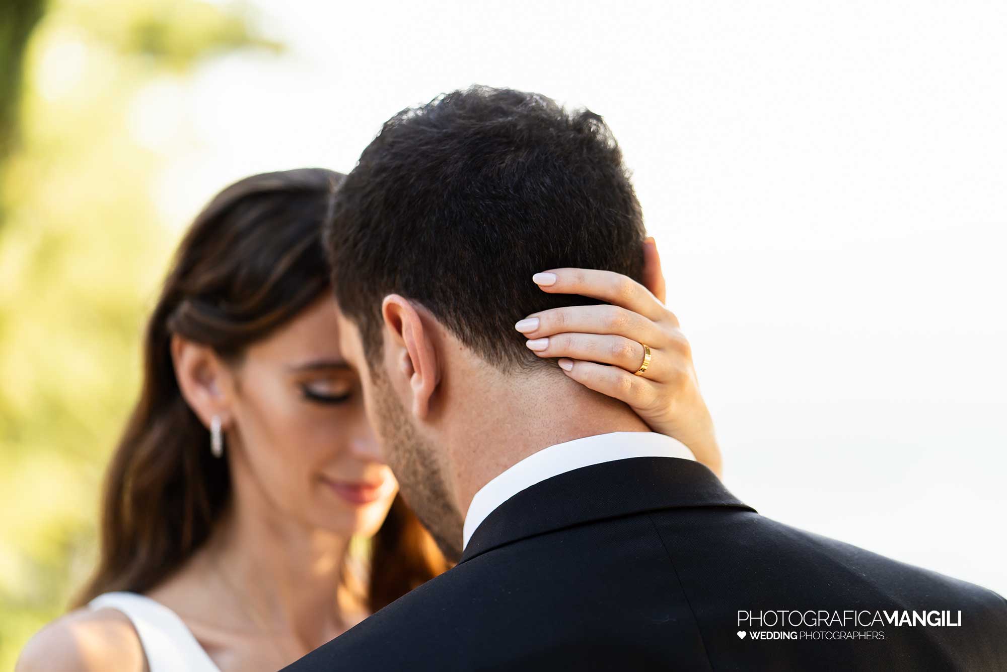 045 fotografo matrimonio reportage wedding ritratto sposi anello fede castello rossino calolziocorte lecco lago como 045 fotografo matrimonio reportage wedding ritratto sposi anello fede castello rossino calolziocorte lecco lago como