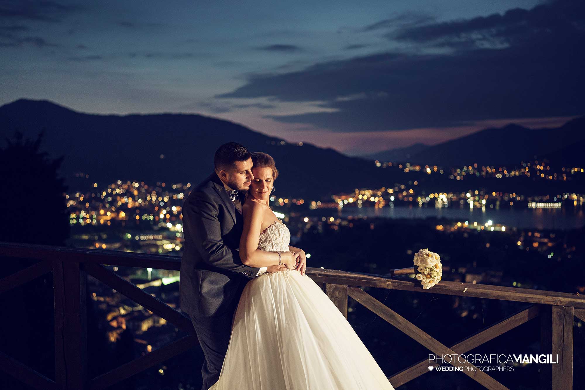 048 fotografo matrimonio reportage wedding sposi imbrunire castello rossino calolziocorte lecco lago como 048 fotografo matrimonio reportage wedding sposi imbrunire castello rossino calolziocorte lecco lago como
