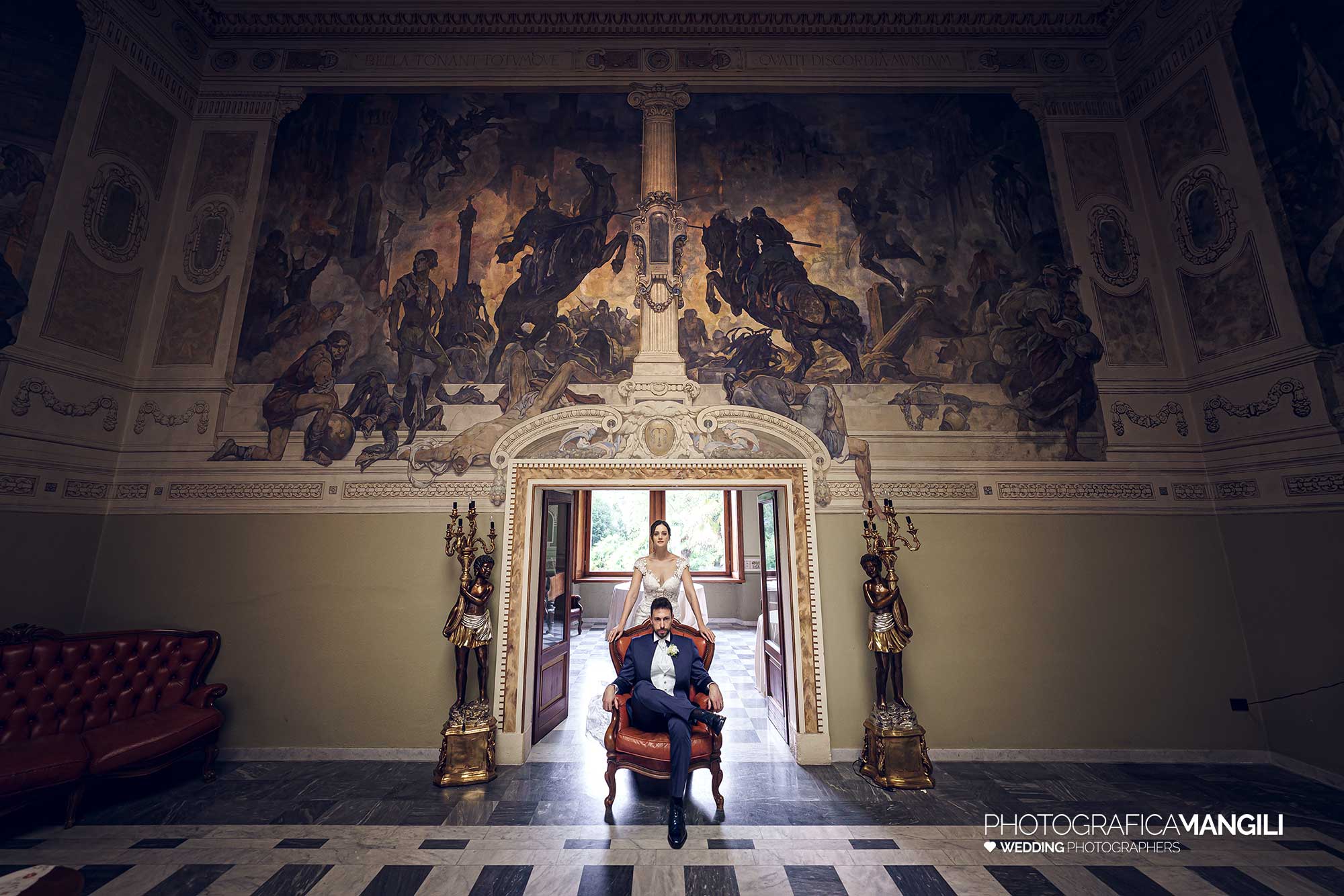 061 fotografo matrimonio reportage wedding ritratto sposi salone affreschi villa ex magni rizzoli canzo como 1 061 fotografo matrimonio reportage wedding ritratto sposi salone affreschi villa ex magni rizzoli canzo como 1