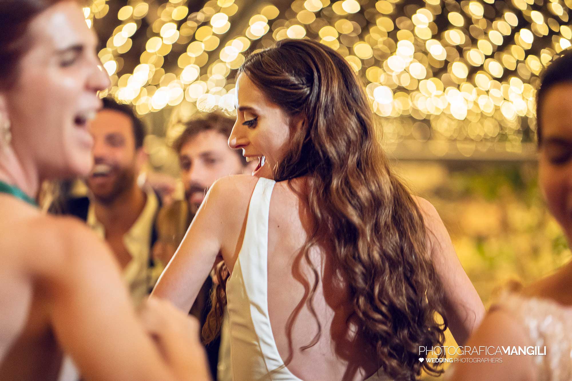 069 fotografo matrimonio reportage wedding sposi balli festa amici castello rossino calolziocorte lecco lago como 069 fotografo matrimonio reportage wedding sposi balli festa amici castello rossino calolziocorte lecco lago como