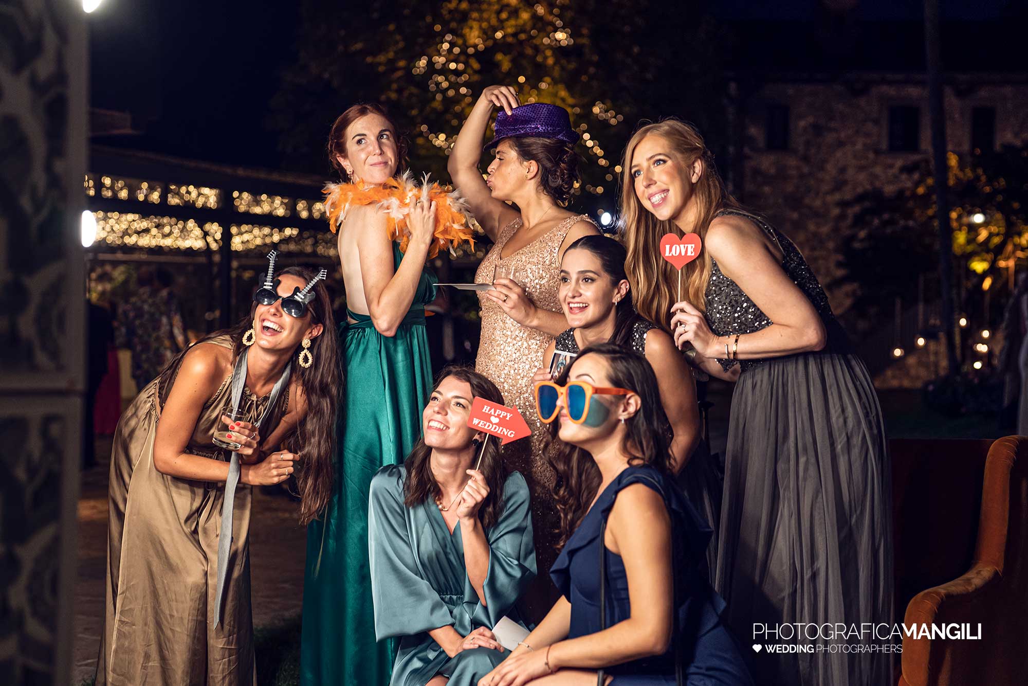 070 fotografo matrimonio reportage wedding sposi amiche selfie castello rossino calolziocorte lecco lago como 070 fotografo matrimonio reportage wedding sposi amiche selfie castello rossino calolziocorte lecco lago como