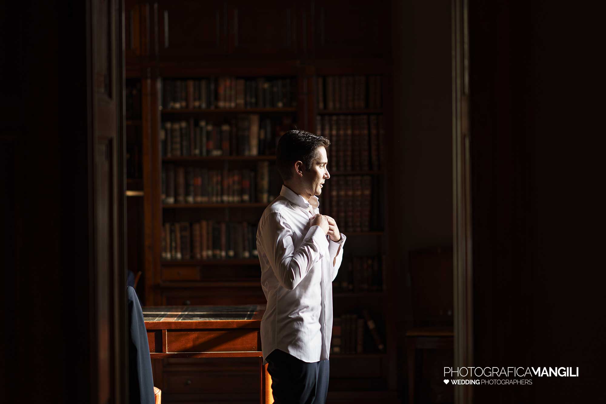 001 fotografo matrimonio reportage real wedding vestizione sposo villa zanchi stezzano bergamo 001 fotografo matrimonio reportage real wedding vestizione sposo villa zanchi stezzano bergamo