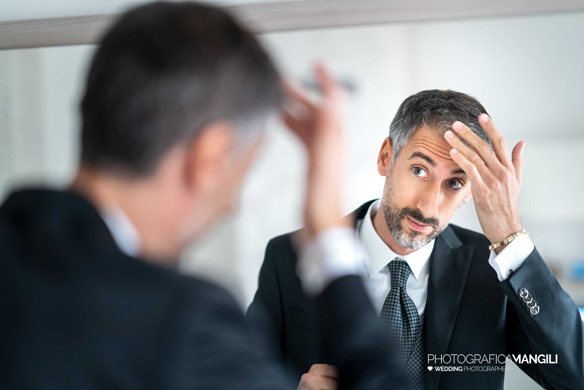 001 fotografo matrimonio wedding reportage preparazione sposo varese 001 fotografo matrimonio wedding reportage preparazione sposo varese