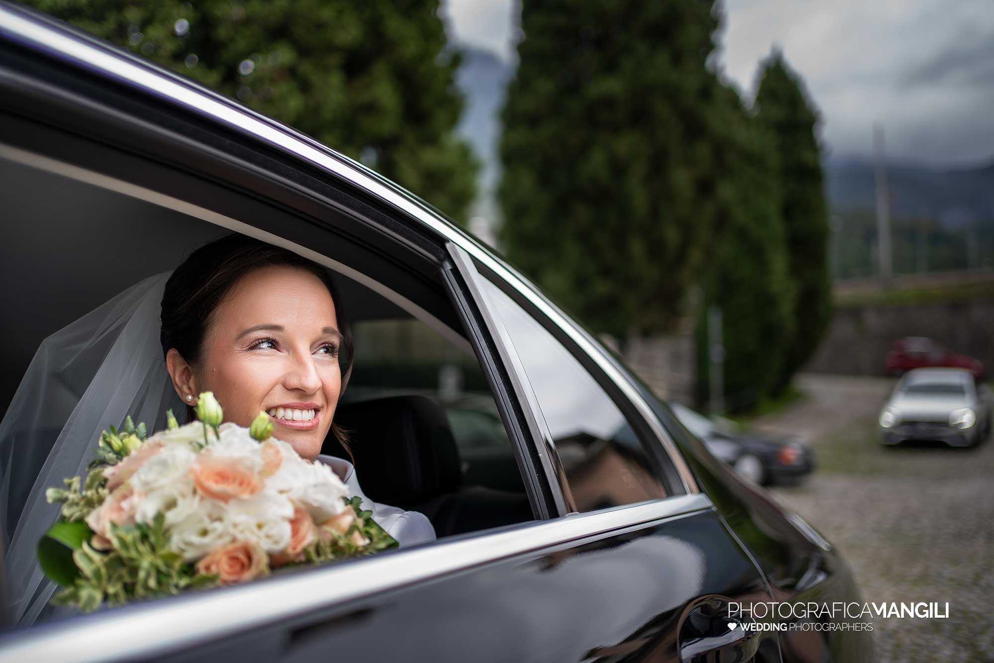 003 fotografo matrimonio wedding reportage arrivo macchina sposa abbadia lariana lecco como lake 003 fotografo matrimonio wedding reportage arrivo macchina sposa abbadia lariana lecco como lake