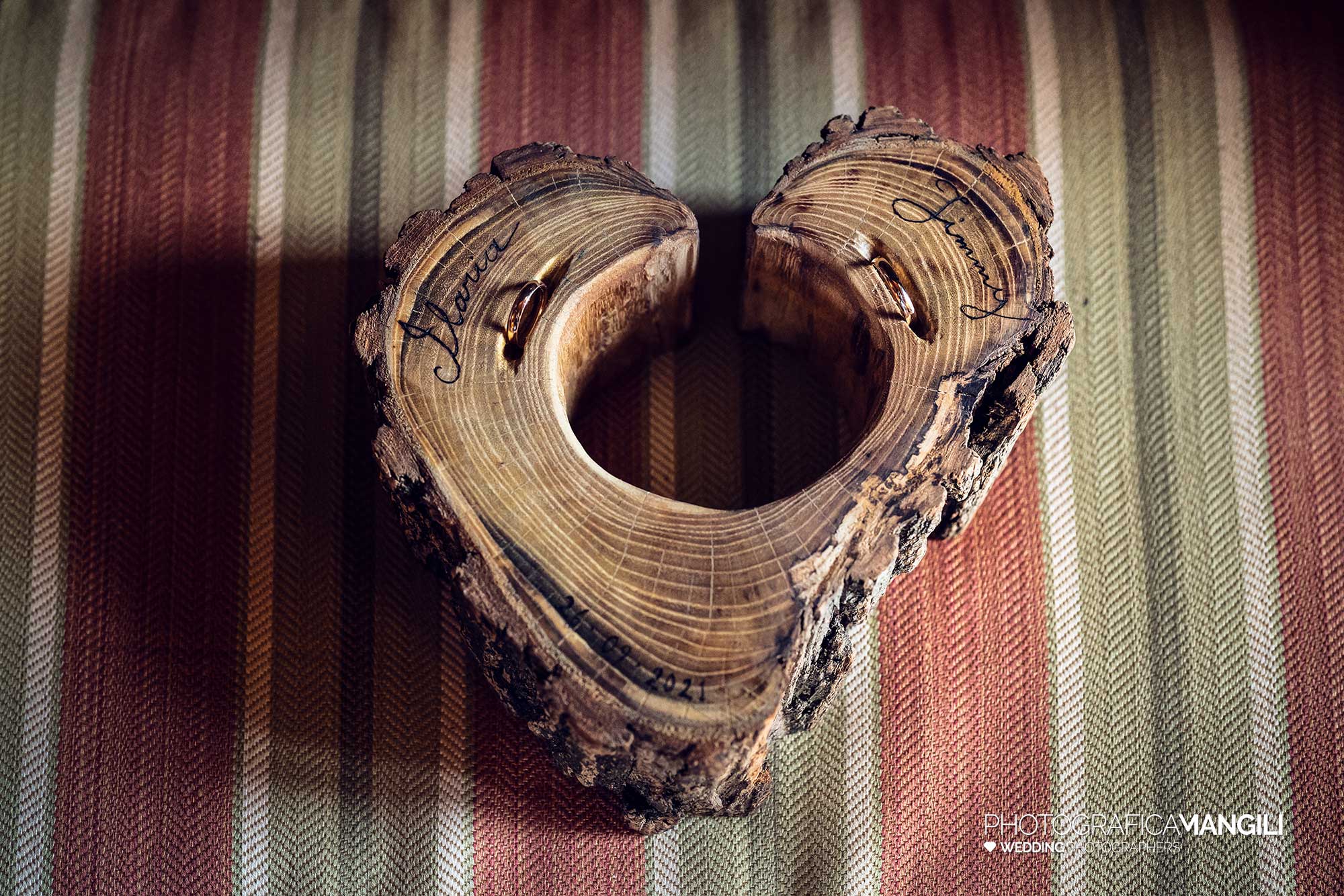 006 fotografo matrimonio reportage wedding preparazione sposa fedi castello rossino calolziocorte lecco lago como 006 fotografo matrimonio reportage wedding preparazione sposa fedi castello rossino calolziocorte lecco lago como