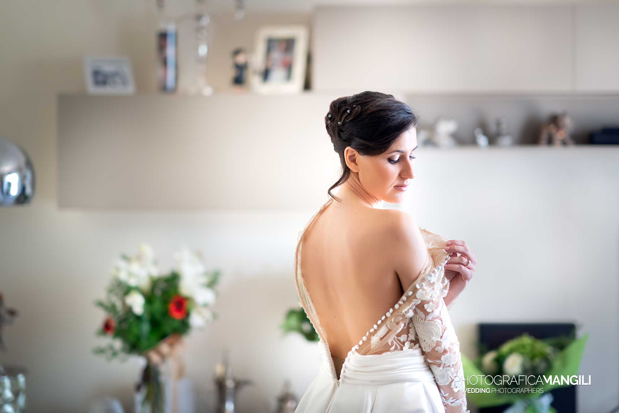 006 fotografo matrimonio wedding reportage preparazione sposa abito varese 006 fotografo matrimonio wedding reportage preparazione sposa abito varese