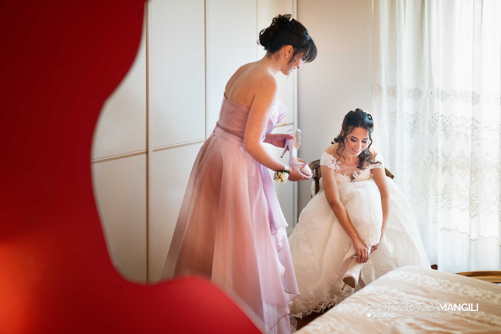 007 fotografo matrimonio wedding reportage preparazione sposa abito lecco 007 fotografo matrimonio wedding reportage preparazione sposa abito lecco