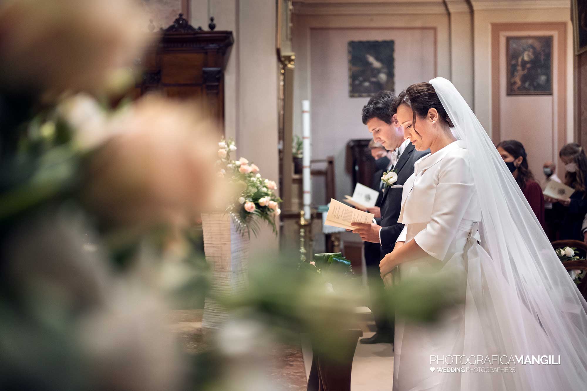 007 fotografo matrimonio wedding reportage sposi cerimonia religiosa chiesa abbadia lariana lecco como lake 007 fotografo matrimonio wedding reportage sposi cerimonia religiosa chiesa abbadia lariana lecco como lake