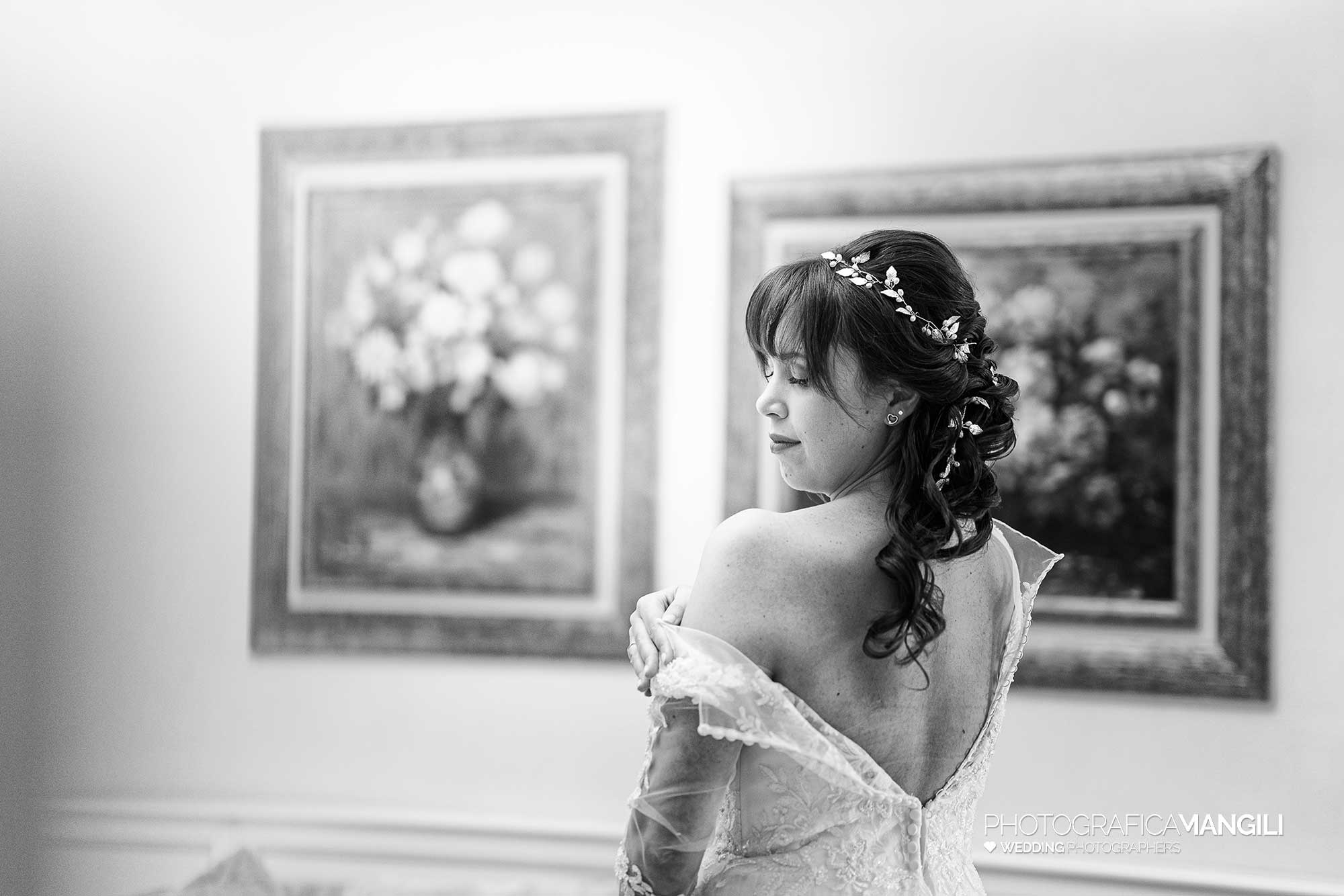 010 fotografo matrimonio reportage real wedding vestizione sposa villa zanchi stezzano bergamo 010 fotografo matrimonio reportage real wedding vestizione sposa villa zanchi stezzano bergamo