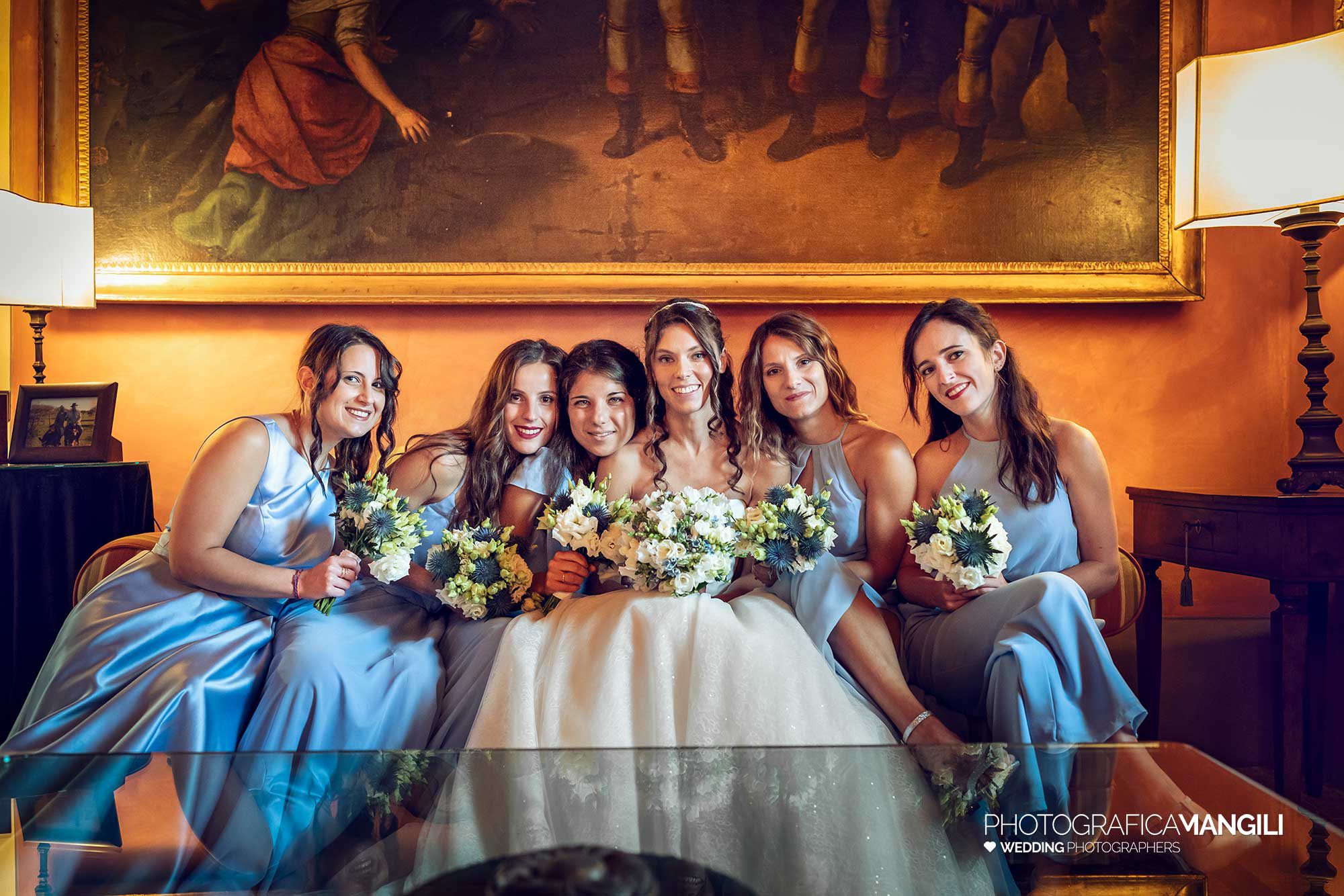 011 fotografo matrimonio reportage wedding preparazione sposa abito castello rossino calolziocorte lecco lago como 1 011 fotografo matrimonio reportage wedding preparazione sposa abito castello rossino calolziocorte lecco lago como 1