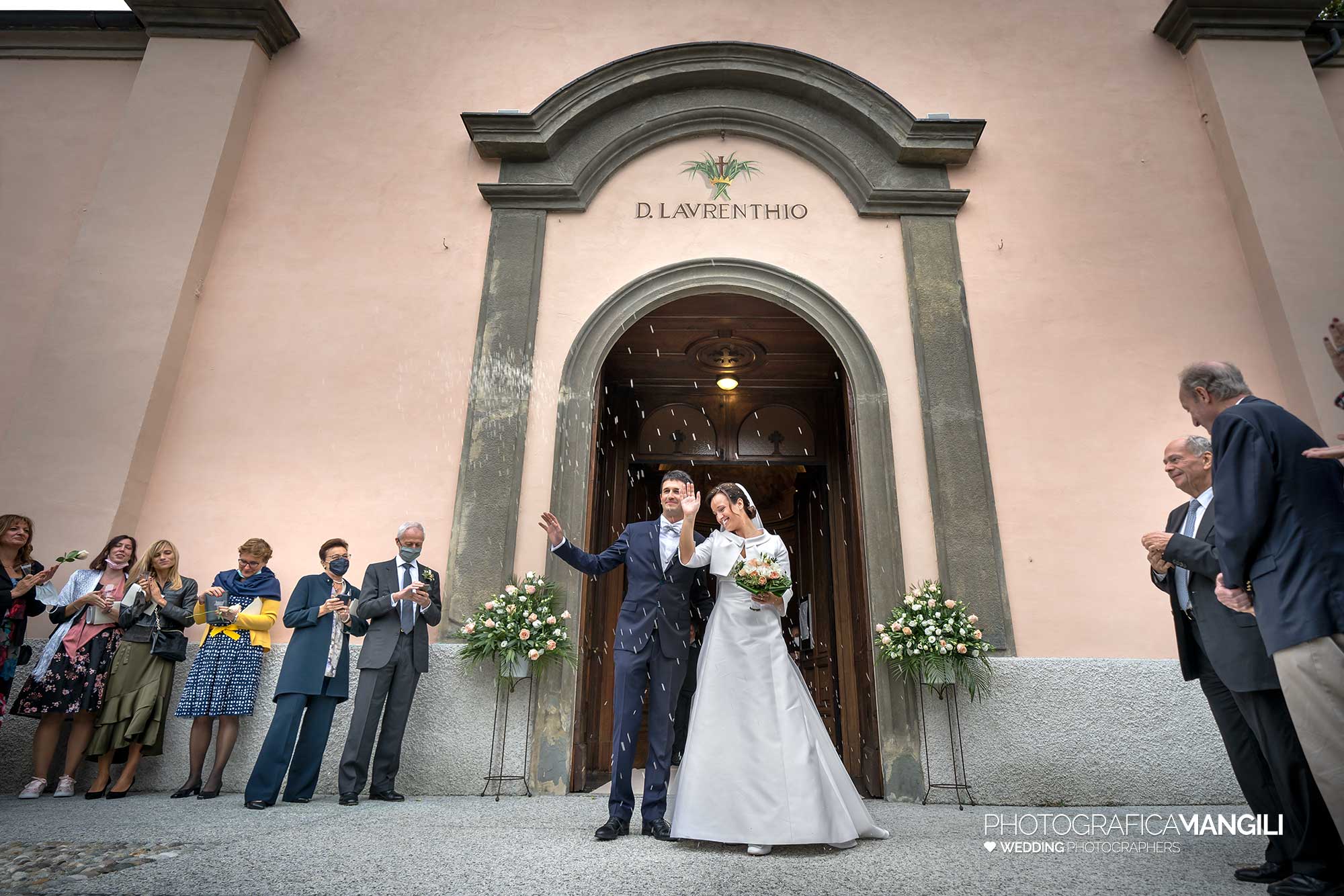 011 fotografo matrimonio wedding reportage uscita chiesa sposi lancio riso abbadia lariana lecco como lake 011 fotografo matrimonio wedding reportage uscita chiesa sposi lancio riso abbadia lariana lecco como lake