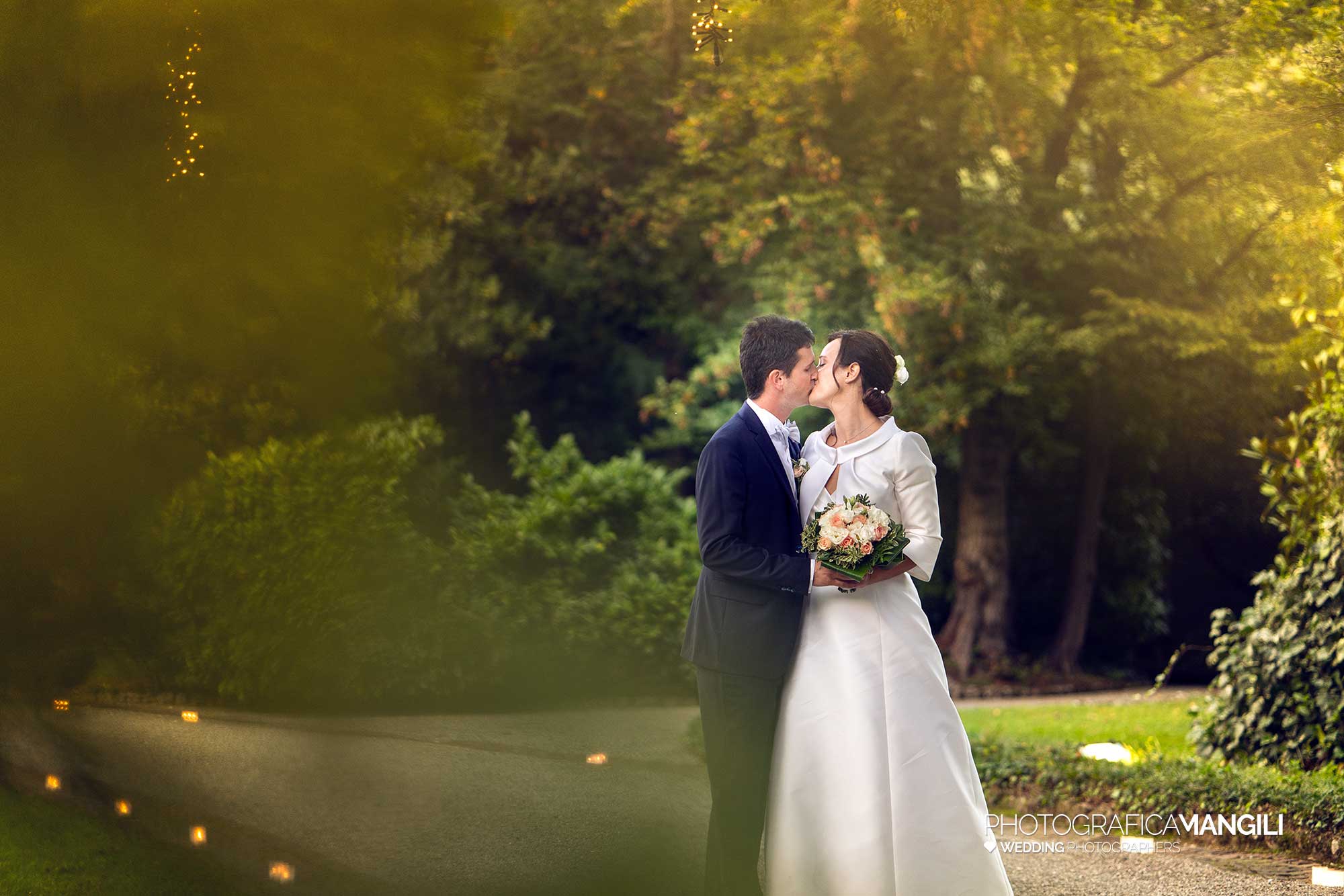 014 fotografo matrimonio wedding reportage ritratto sposi parco villa acquaroli carvico bergamo 014 fotografo matrimonio wedding reportage ritratto sposi parco villa acquaroli carvico bergamo