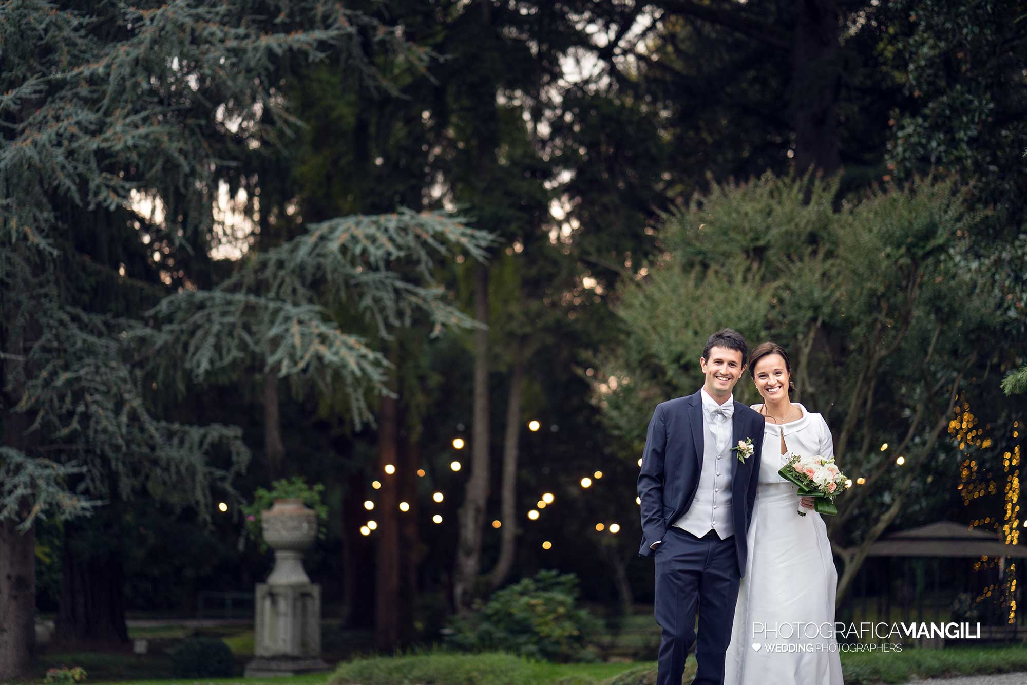 017 fotografo matrimonio wedding reportage ritratto sposi parco villa acquaroli carvico bergamo 017 fotografo matrimonio wedding reportage ritratto sposi parco villa acquaroli carvico bergamo