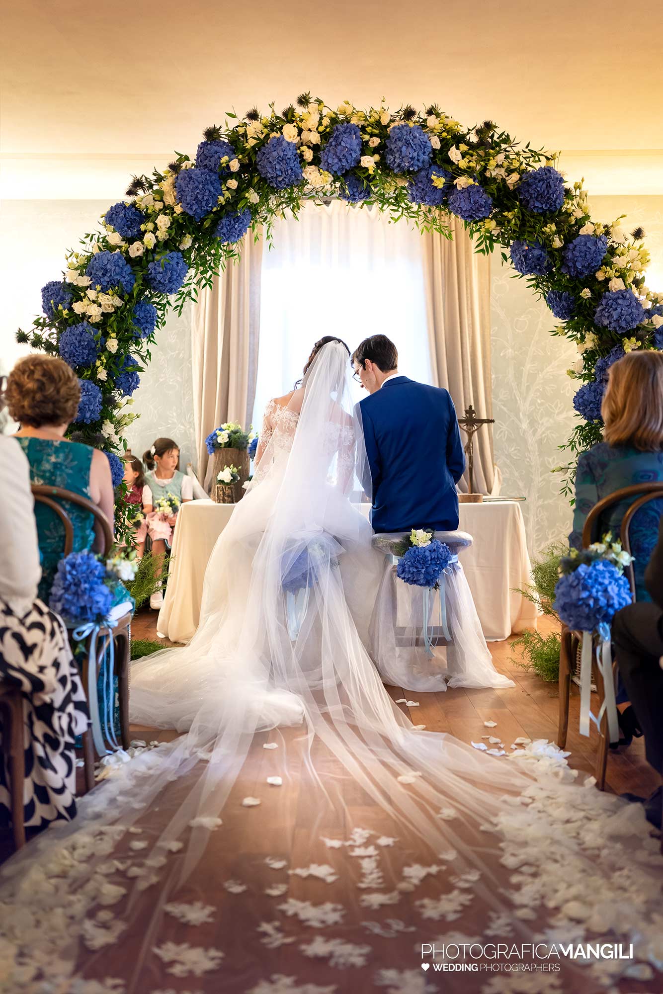 023 fotografo matrimonio reportage wedding sposi cerimonia religiosa arco fiori castello rossino calolziocorte lecco lago como 023 fotografo matrimonio reportage wedding sposi cerimonia religiosa arco fiori castello rossino calolziocorte lecco lago como