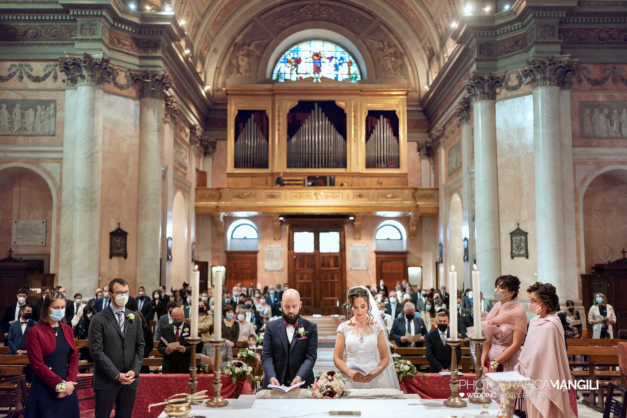 026 fotografo matrimonio wedding reportage sposi rito religioso chiesa lecco 026 fotografo matrimonio wedding reportage sposi rito religioso chiesa lecco