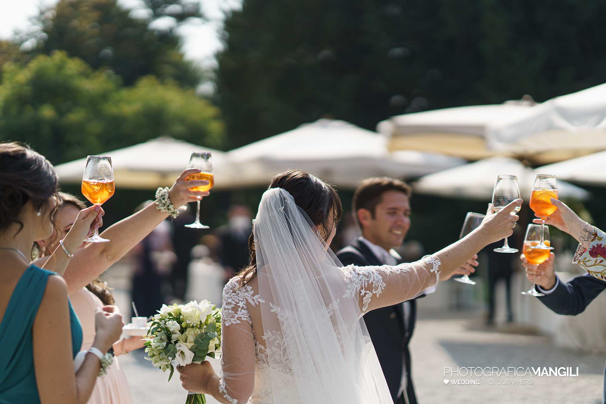 027 fotografo matrimonio reportage real wedding sposi aperitivo ritratto villa zanchi stezzano bergamo 027 fotografo matrimonio reportage real wedding sposi aperitivo ritratto villa zanchi stezzano bergamo