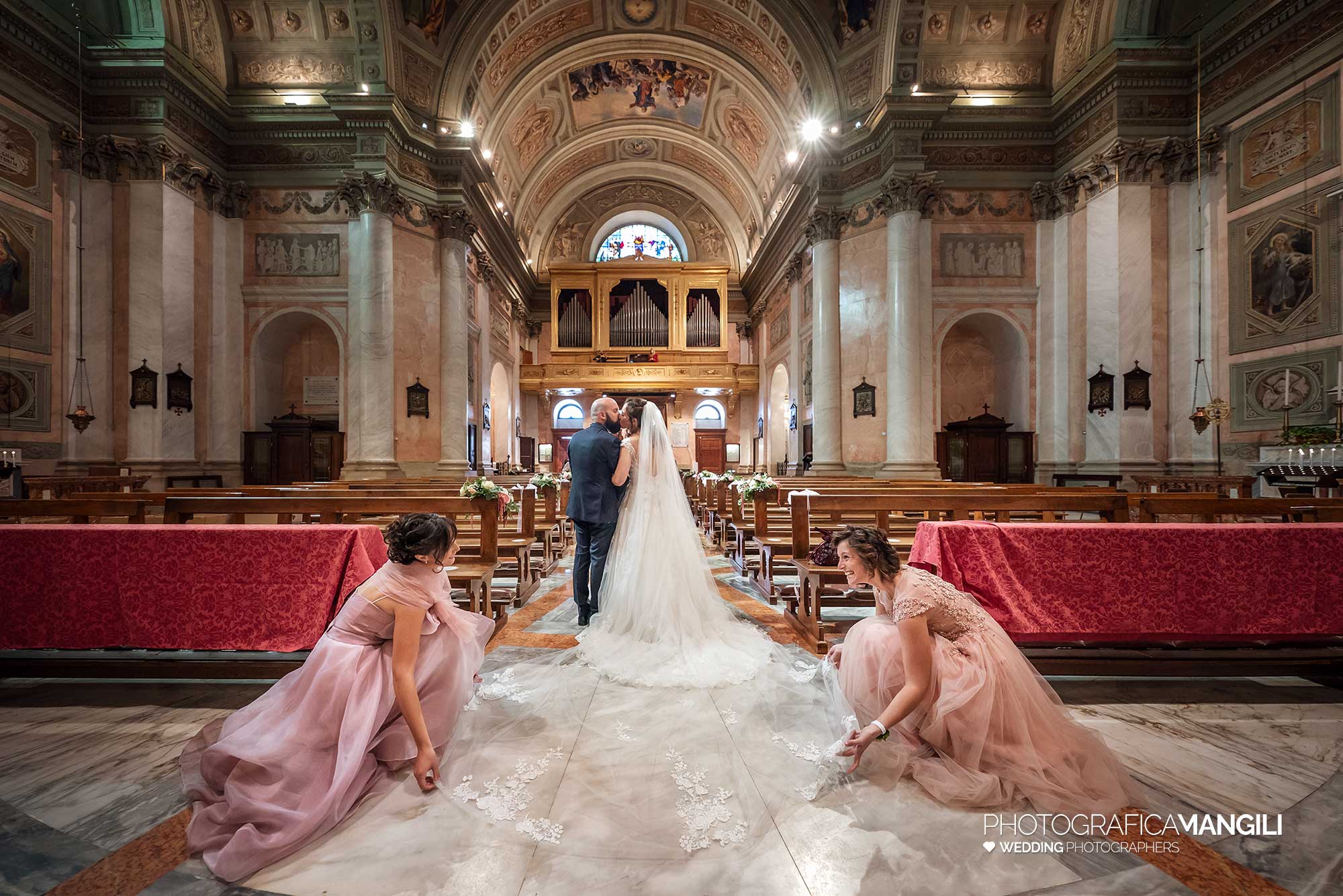 030b fotografo matrimonio wedding reportage sposi rito religioso chiesa lecco 030b fotografo matrimonio wedding reportage sposi rito religioso chiesa lecco