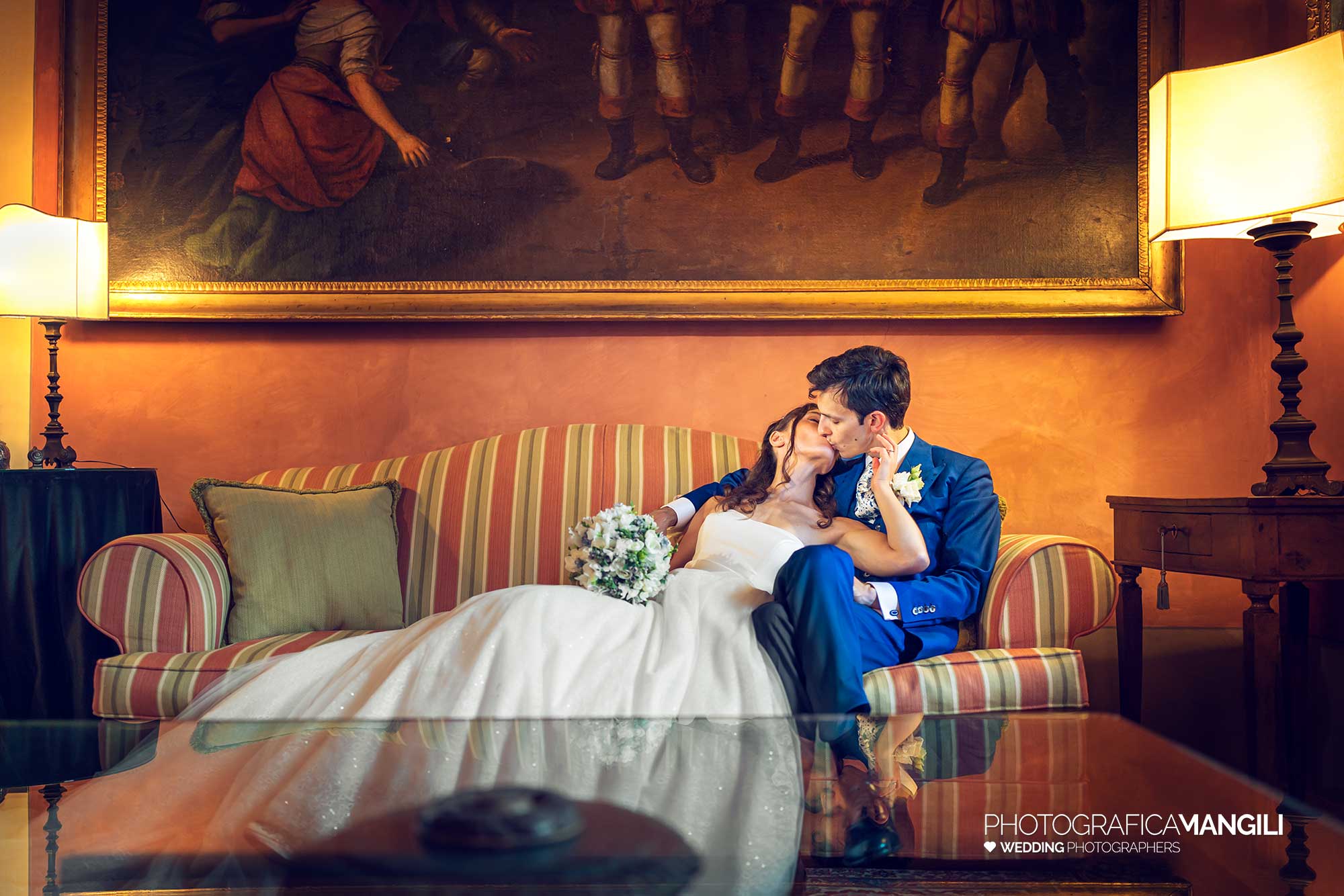 036 fotografo matrimonio reportage wedding ritratto sposi interno castello rossino calolziocorte lecco lago como 036 fotografo matrimonio reportage wedding ritratto sposi interno castello rossino calolziocorte lecco lago como