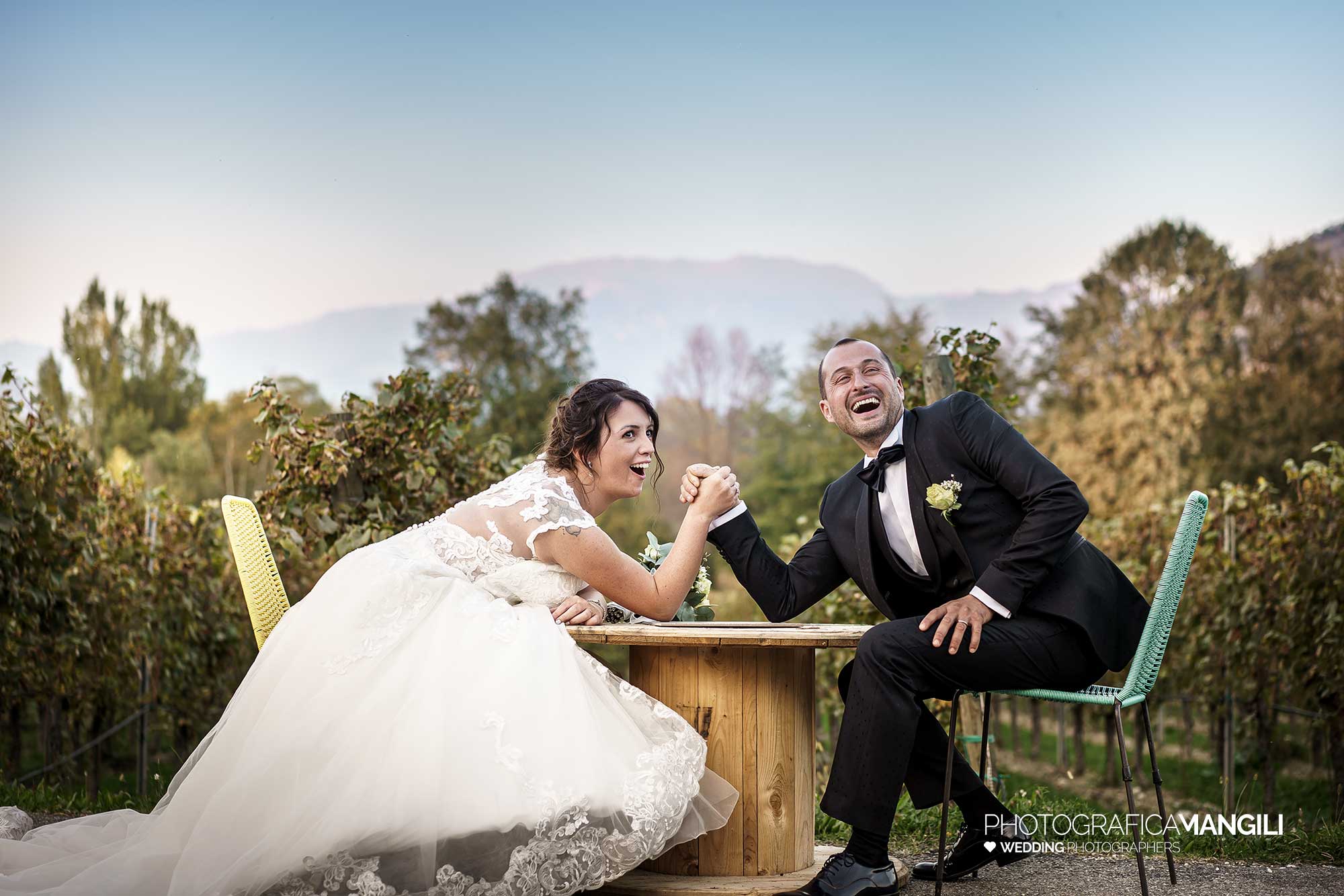 039 foto matrimonio reportage wedding ritratto sposi vigna esterni bersi serlini provaglio iseo brescia 039 foto matrimonio reportage wedding ritratto sposi vigna esterni bersi serlini provaglio iseo brescia