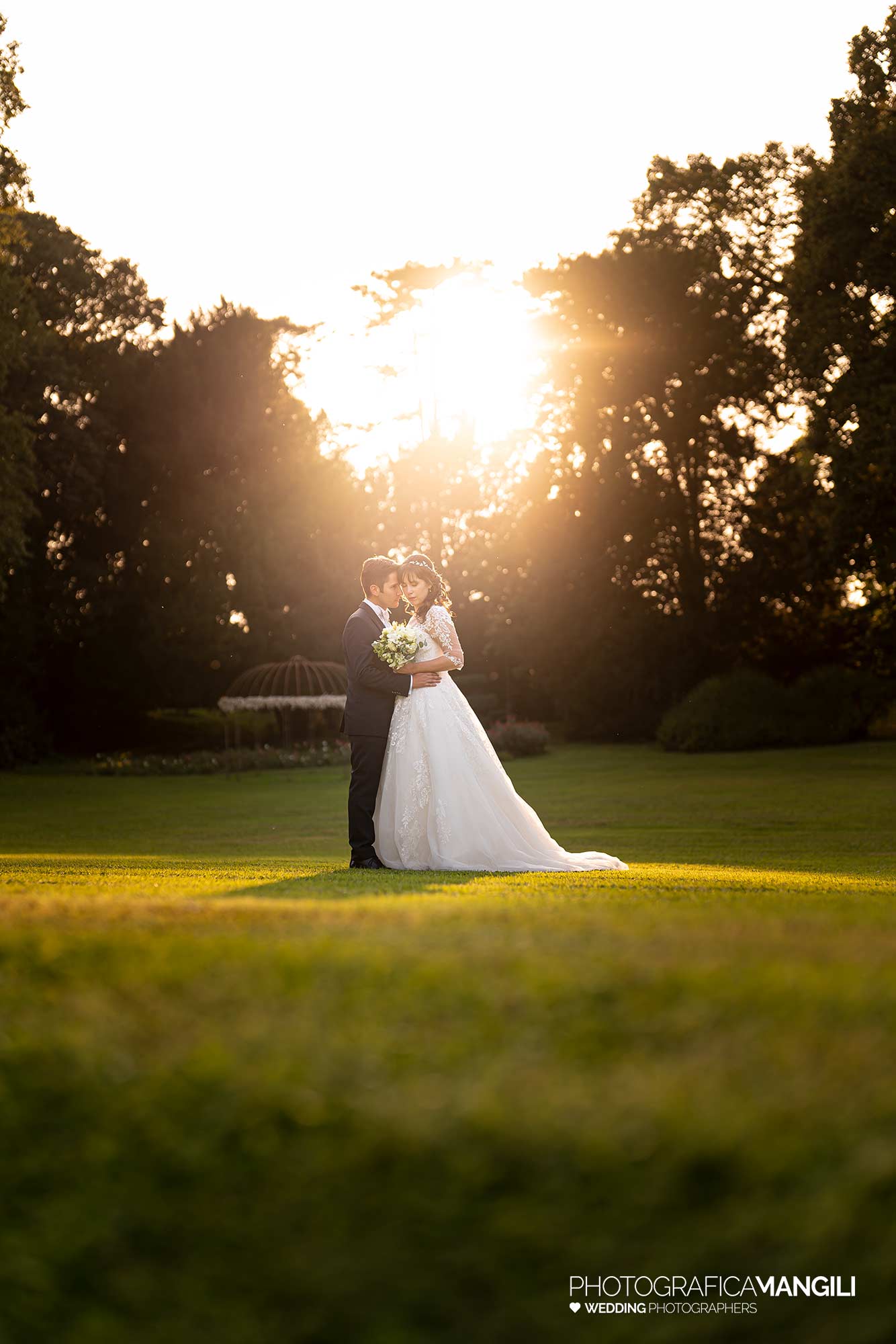 043 fotografo matrimonio reportage real wedding sposi ritratto luce tramonto parco villa zanchi stezzano bergamo 043 fotografo matrimonio reportage real wedding sposi ritratto luce tramonto parco villa zanchi stezzano bergamo