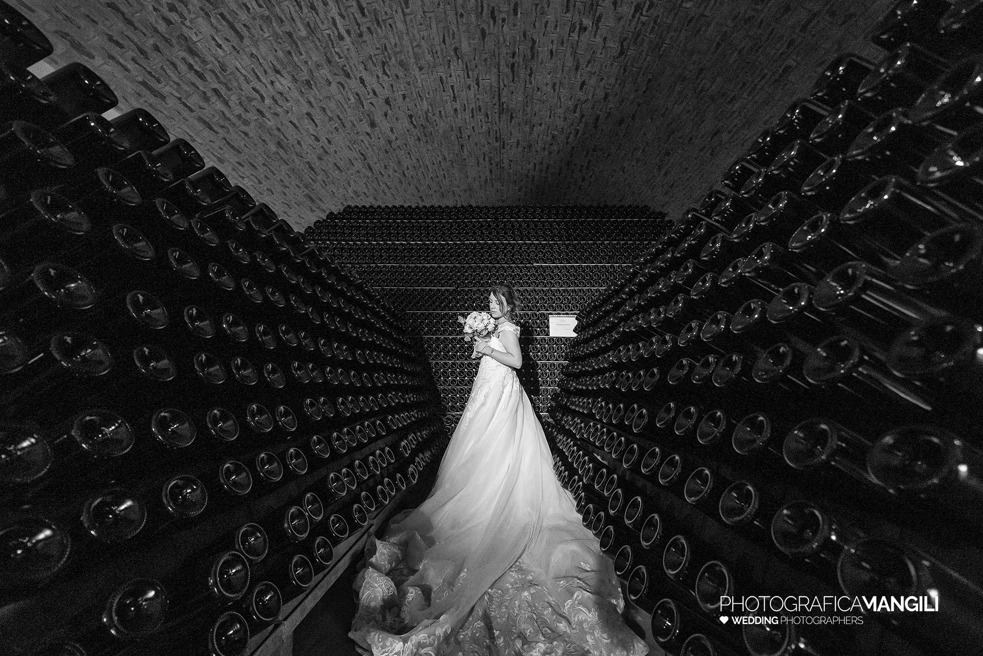 044 foto matrimonio reportage wedding ritratto sposi cantine bersi serlini provaglio iseo brescia 044 foto matrimonio reportage wedding ritratto sposi cantine bersi serlini provaglio iseo brescia