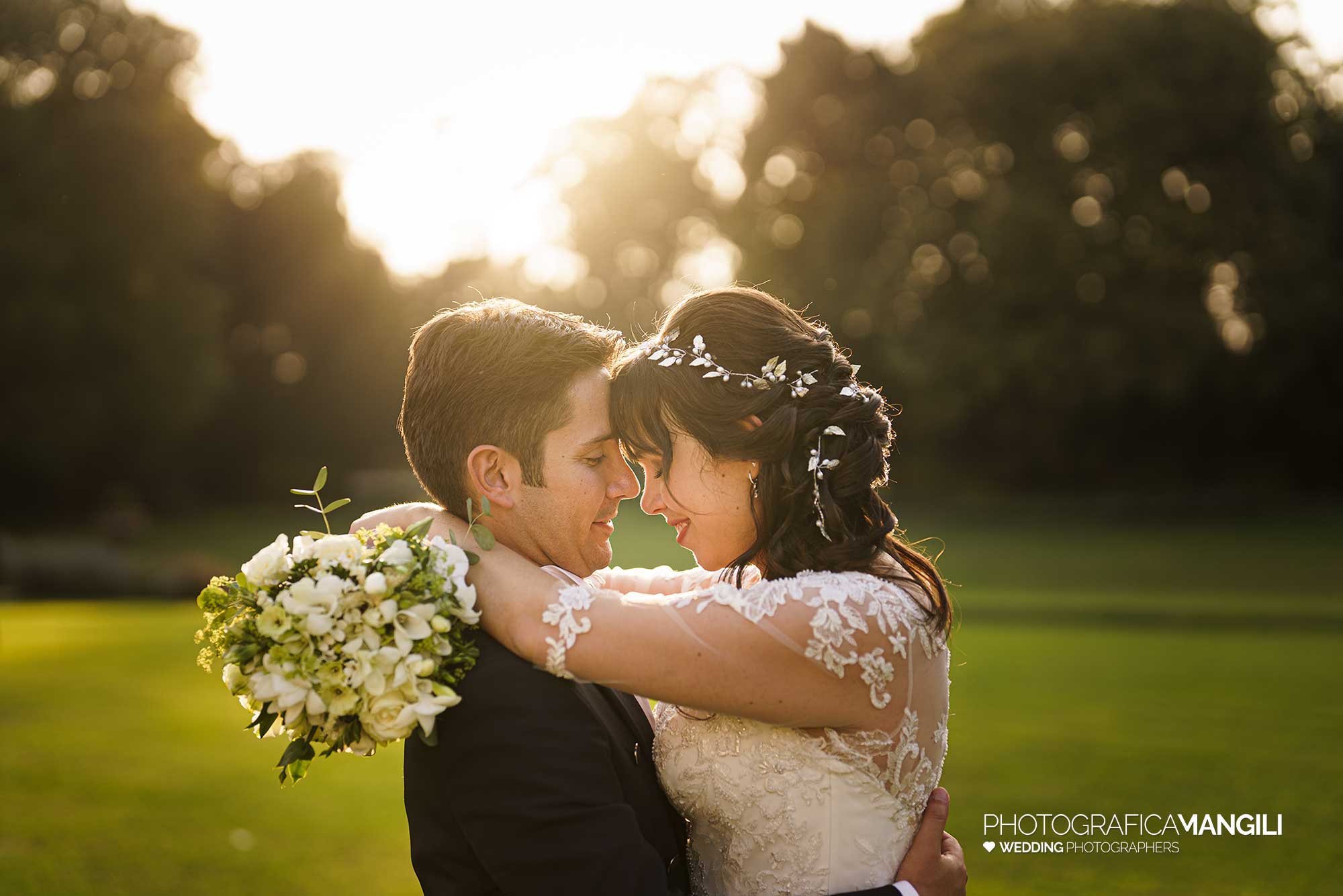 047 fotografo matrimonio reportage real wedding sposi ritratto luce tramonto parco villa zanchi stezzano bergamo 047 fotografo matrimonio reportage real wedding sposi ritratto luce tramonto parco villa zanchi stezzano bergamo