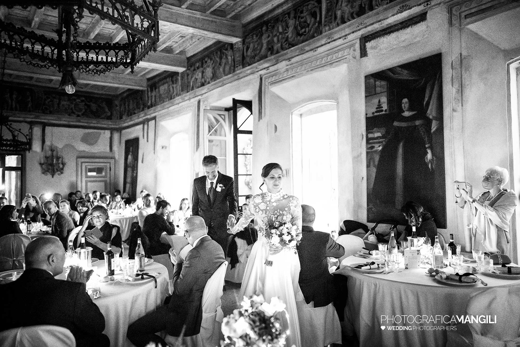 048 fotografo matrimonio wedding reportage ingresso sala sposi villa parravicino sossnovsky erba como 048 fotografo matrimonio wedding reportage ingresso sala sposi villa parravicino sossnovsky erba como