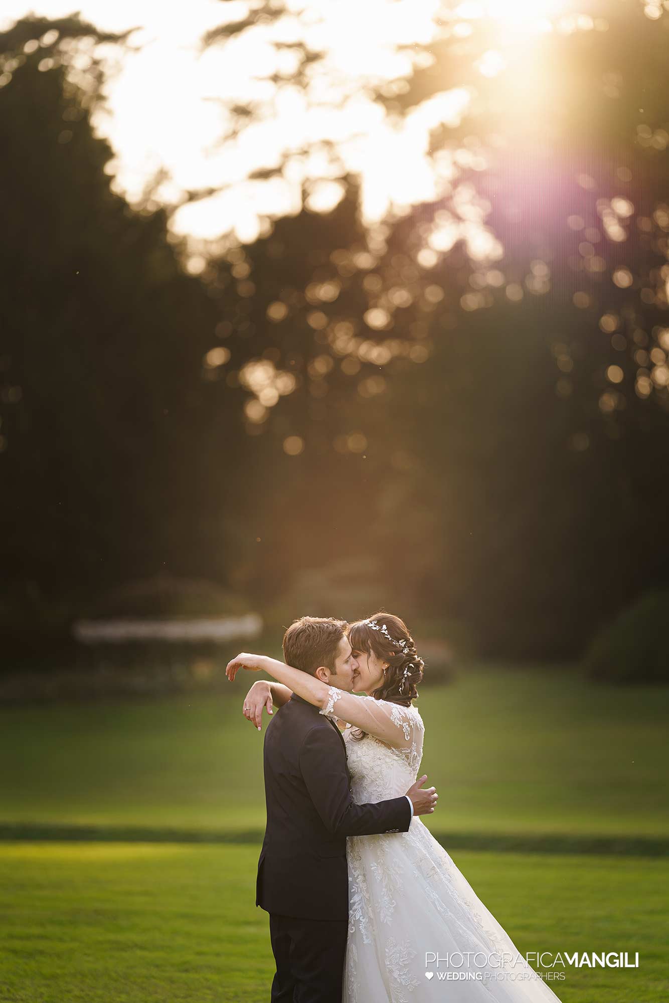 049 fotografo matrimonio reportage real wedding sposi ritratto luce tramonto parco villa zanchi stezzano bergamo 049 fotografo matrimonio reportage real wedding sposi ritratto luce tramonto parco villa zanchi stezzano bergamo