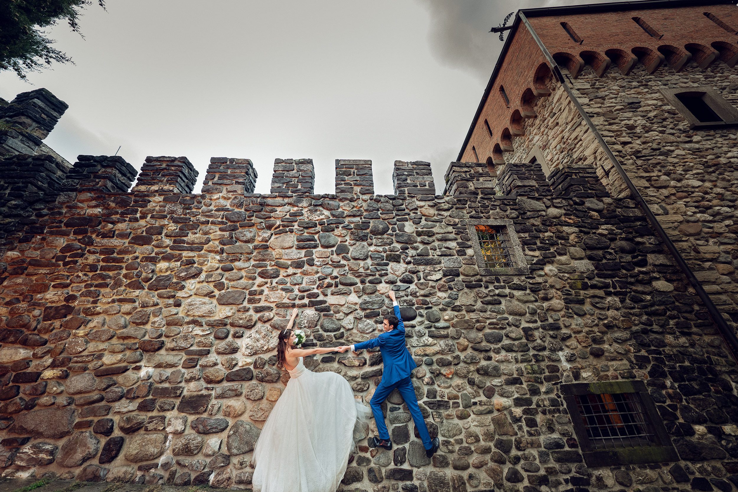 049 fotografo matrimonio reportage wedding sposi climber arrampicata muro castello rossino calolziocorte lecco lago como 1