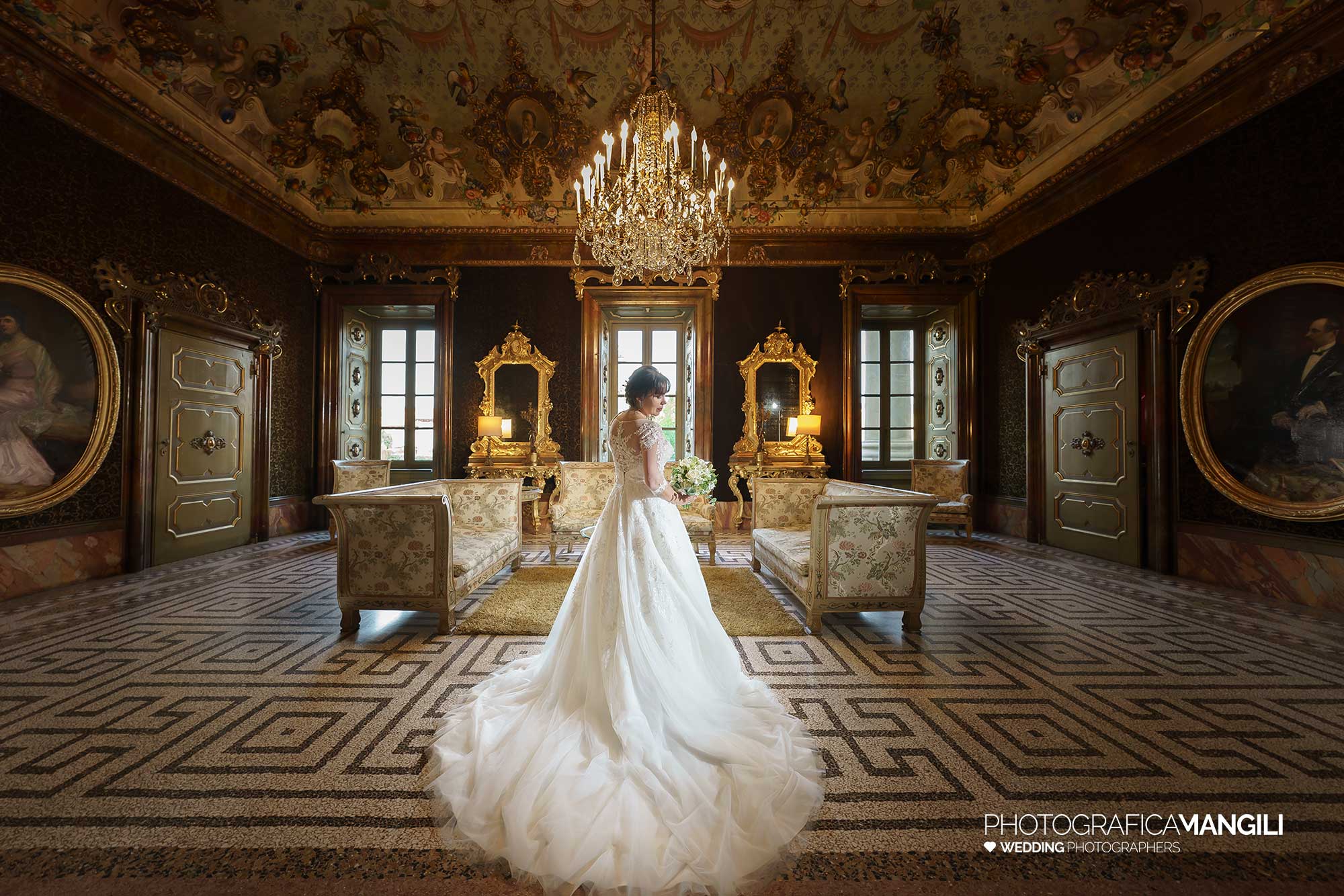 050 fotografo matrimonio reportage real wedding sposi ritratto salone interno villa zanchi stezzano bergamo 050 fotografo matrimonio reportage real wedding sposi ritratto salone interno villa zanchi stezzano bergamo