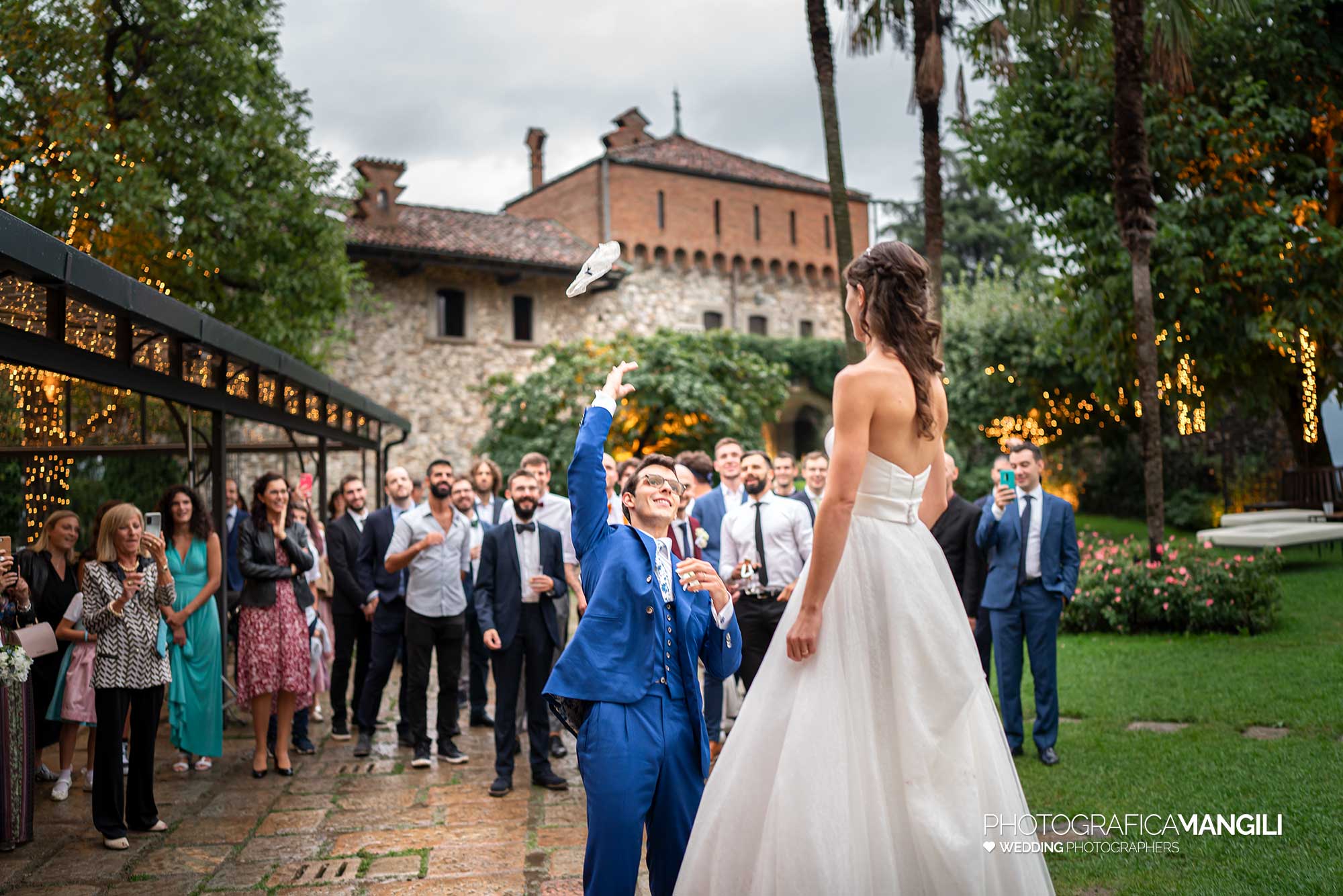 055 fotografo matrimonio reportage wedding sposo lancio giarrettiera castello rossino calolziocorte lecco lago como 055 fotografo matrimonio reportage wedding sposo lancio giarrettiera castello rossino calolziocorte lecco lago como