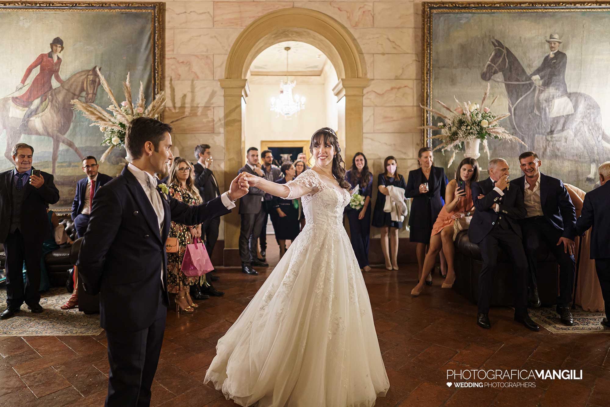 059 fotografo matrimonio reportage real wedding ballo sposi villa zanchi stezzano bergamo 059 fotografo matrimonio reportage real wedding ballo sposi villa zanchi stezzano bergamo