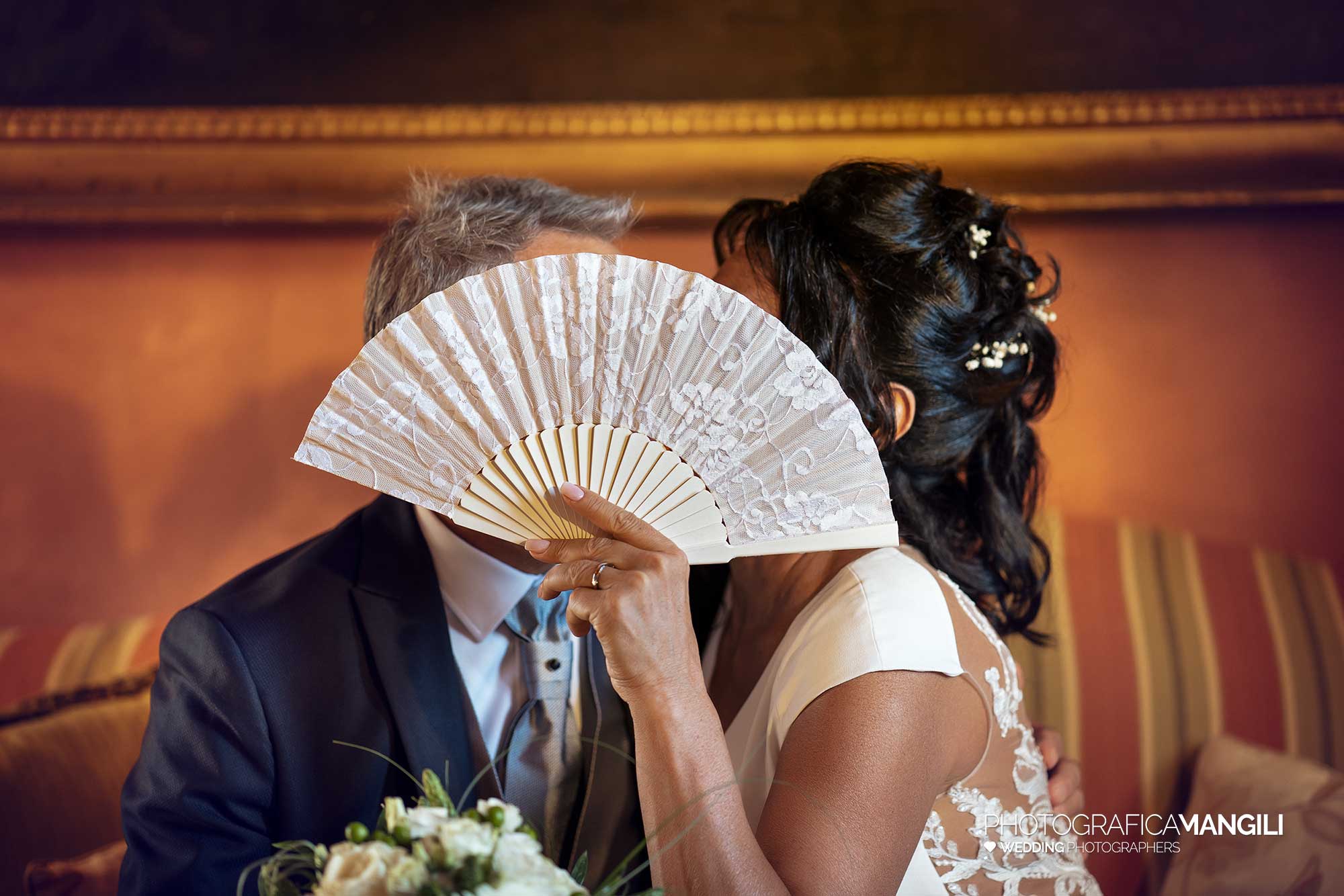 33 fotografo matrimonio reportage wedding ritratto sposi ventaglio castello rossino calolziocorte lecco lago como 33 fotografo matrimonio reportage wedding ritratto sposi ventaglio castello rossino calolziocorte lecco lago como