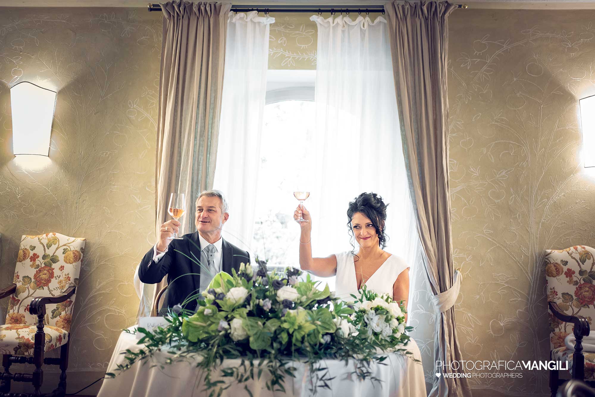 35 fotografo matrimonio reportage wedding brindisi sposi castello rossino calolziocorte lecco lago como 35 fotografo matrimonio reportage wedding brindisi sposi castello rossino calolziocorte lecco lago como