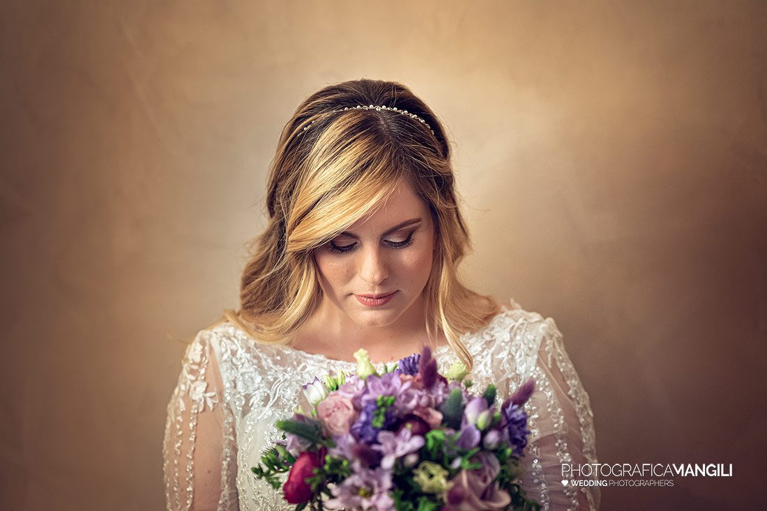 012 fotografo matrimonio wedding reportage ritratto sposa bouquet villa baiana franciacorta brescia 012 fotografo matrimonio wedding reportage ritratto sposa bouquet villa baiana franciacorta brescia