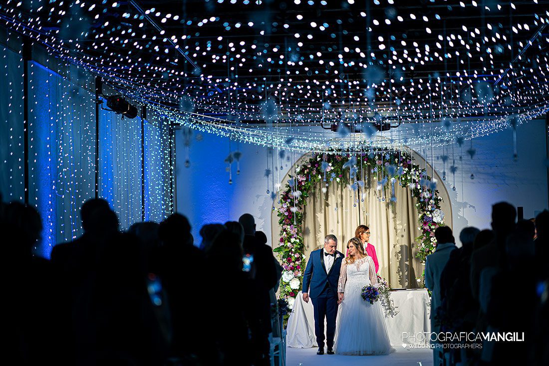 033 fotografo matrimonio invernale wedding reportage sposi rito civile villa baiana franciacorta brescia 033 fotografo matrimonio invernale wedding reportage sposi rito civile villa baiana franciacorta brescia