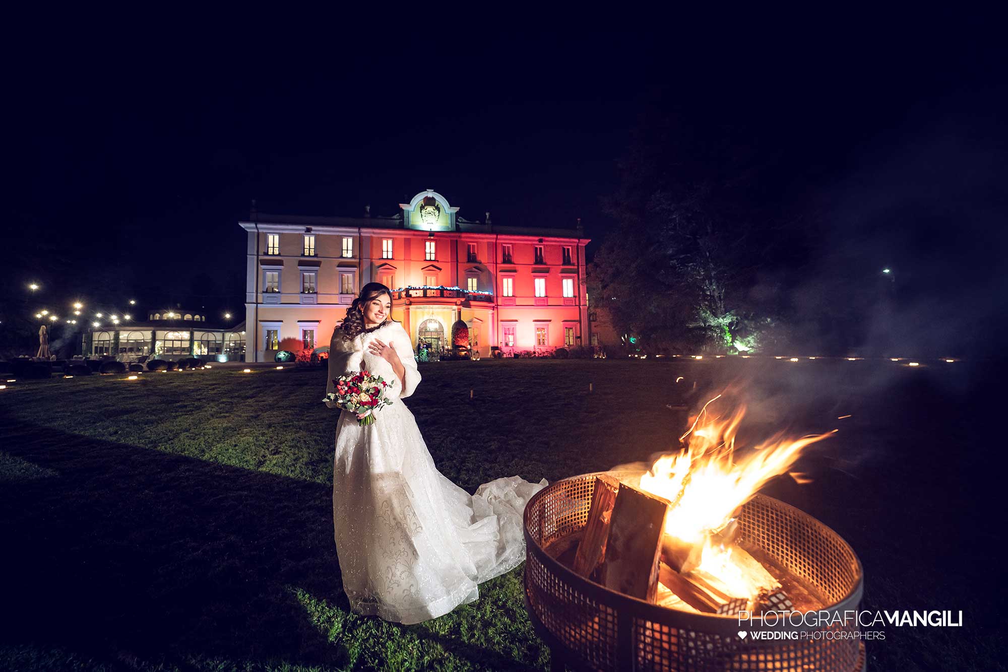 040 fotografo matrimonio inverno wedding reportage ritratto sposi fuoco villa acquaroli carvico bergamo 040 fotografo matrimonio inverno wedding reportage ritratto sposi fuoco villa acquaroli carvico bergamo