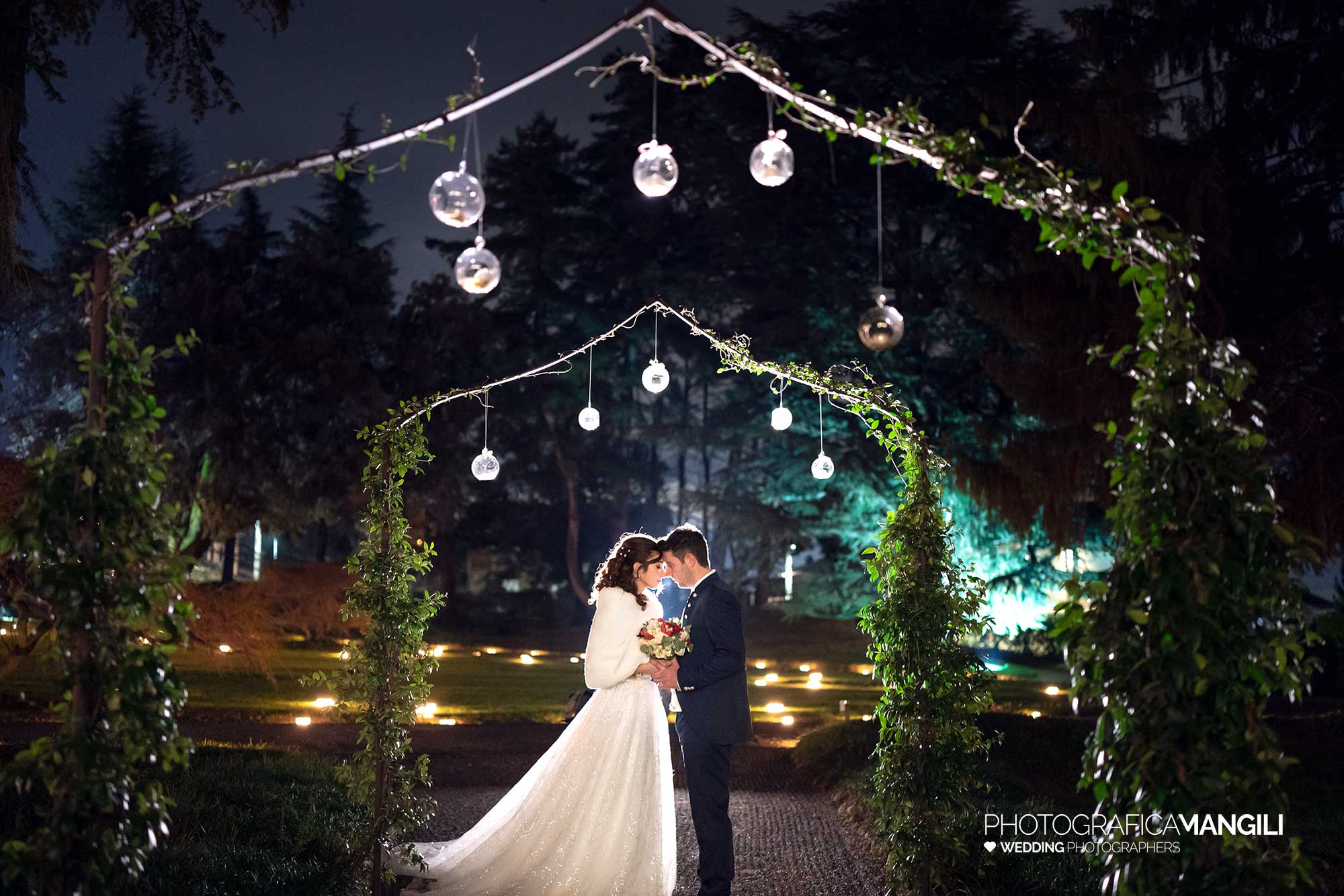 043 fotografo matrimonio wedding reportage ritratto sposi parco villa acquaroli carvico bergamo 043 fotografo matrimonio wedding reportage ritratto sposi parco villa acquaroli carvico bergamo